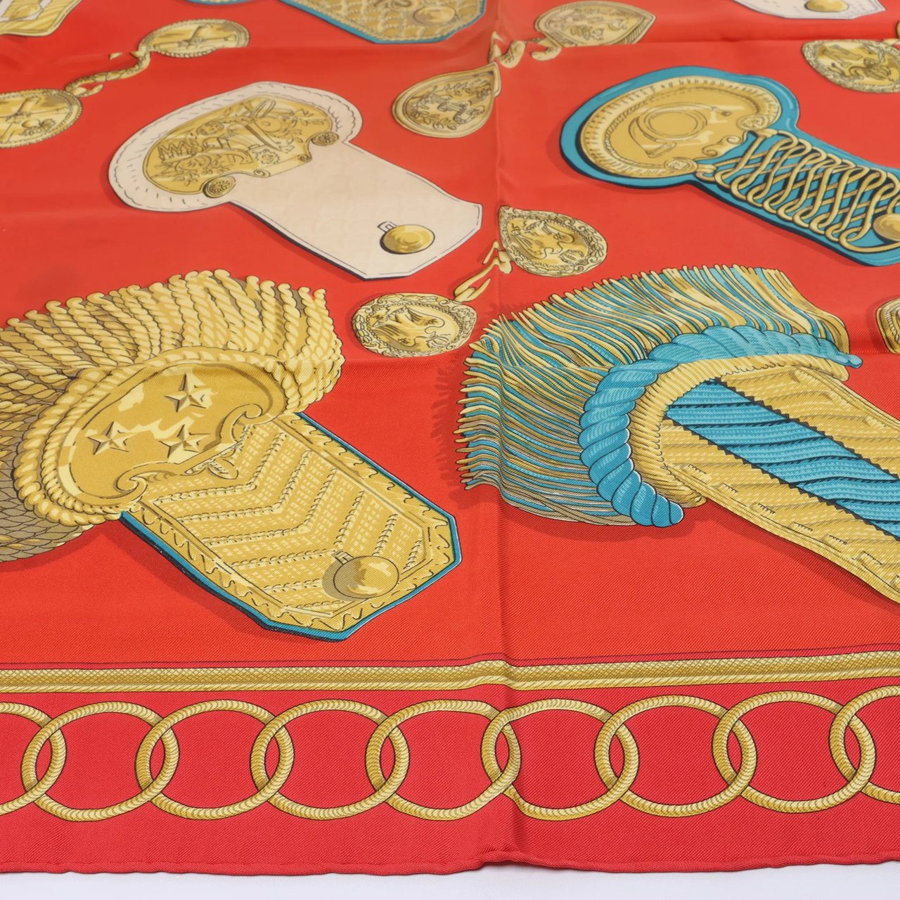 Hermès Carré 90 "Epaulettes" Silk handkerchief in Red Divers