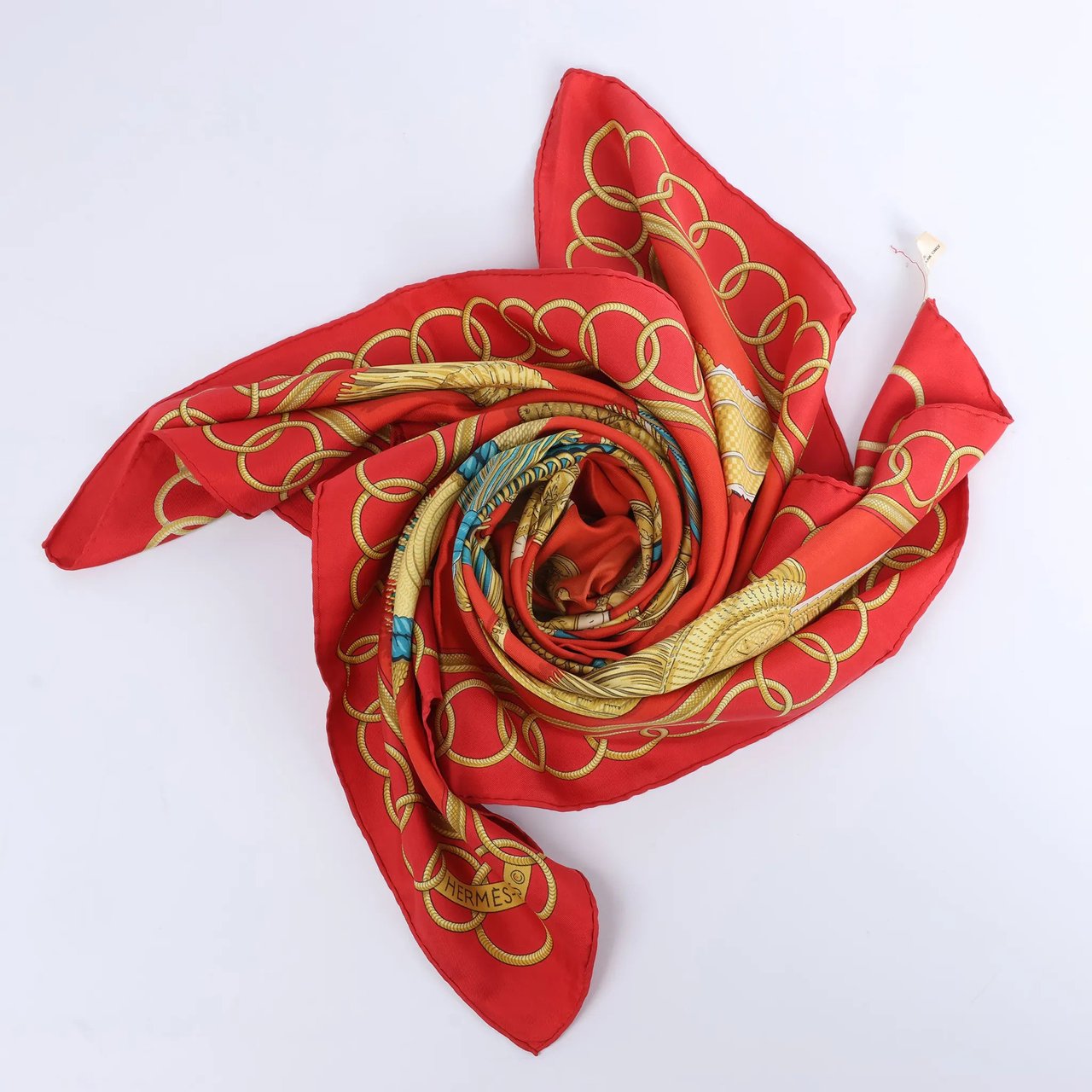 Hermès Carré 90 "Epaulettes" Silk handkerchief in Red Divers