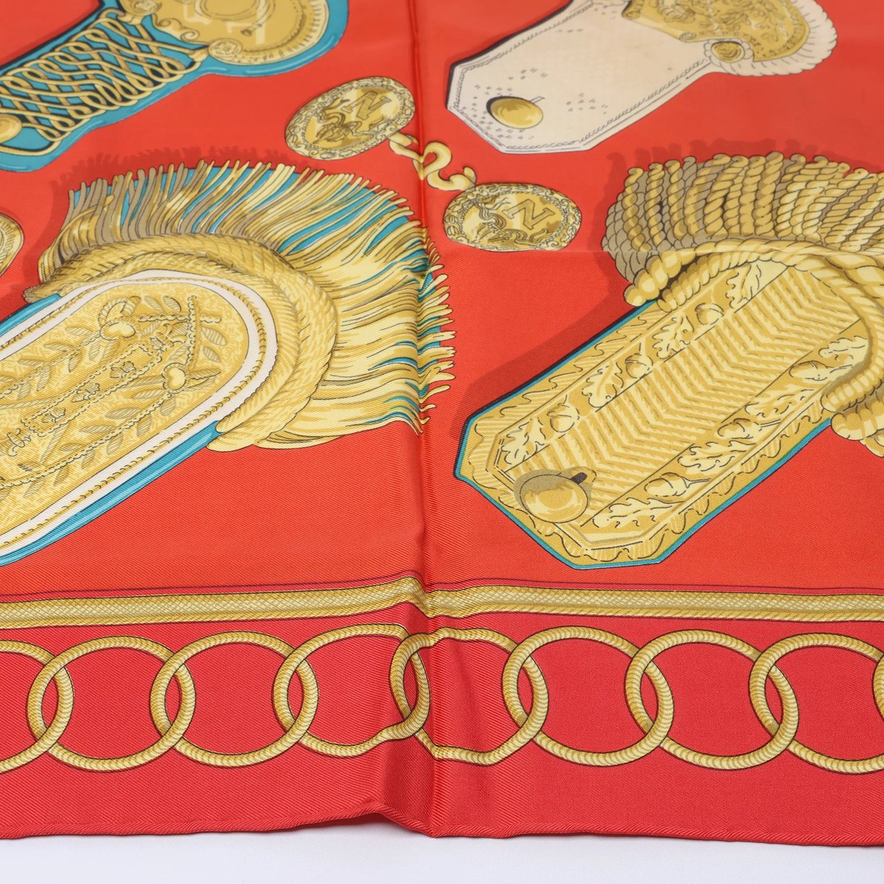 Hermès Carré 90 "Epaulettes" Silk handkerchief in Red Divers