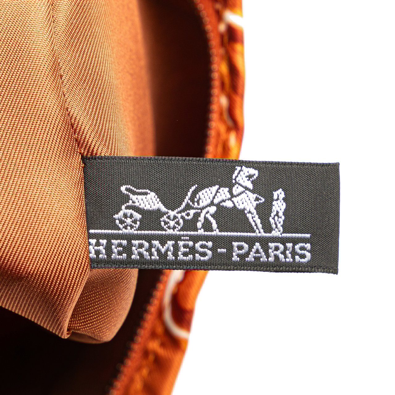 Hermès Vif Argent Silky City 38 Oranje