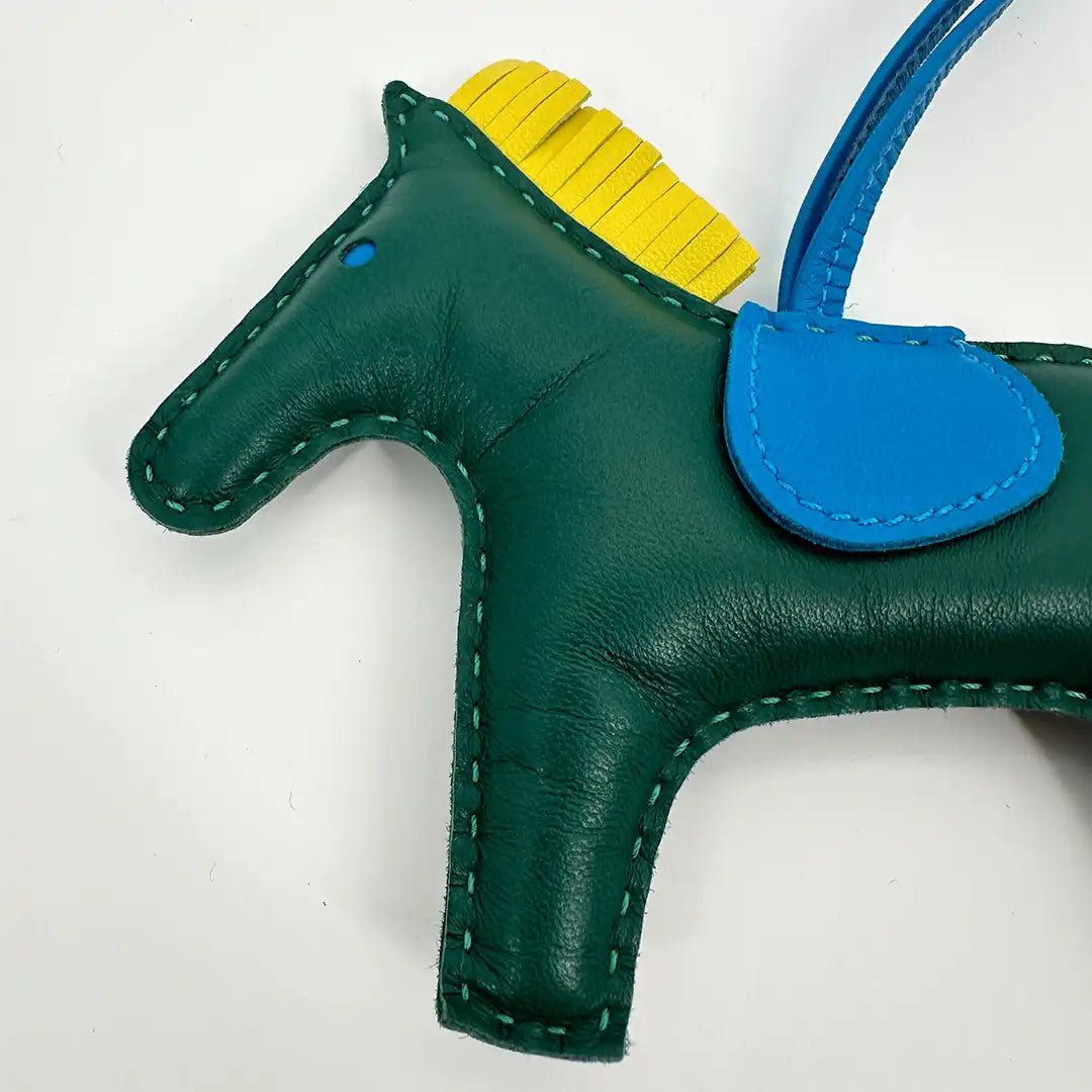 Hermès Hermès Rodeo MM Milo Malachite / Bleu Zanzibar / Lime Bag Charm / very good Blauw