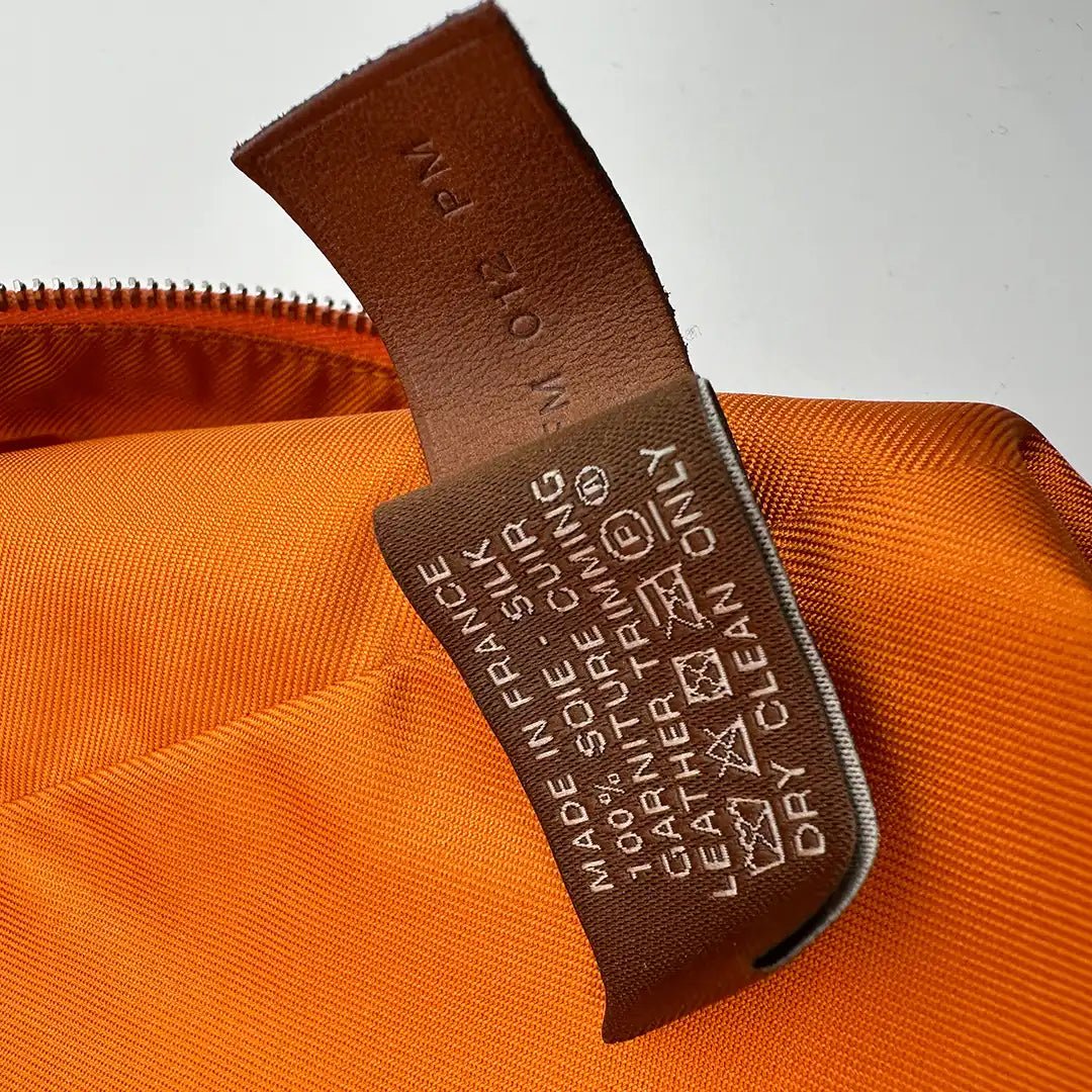 Hermès Hermès Housse De Voyage MM Travel Silk Cushion Cover Orange / unworn Oranje