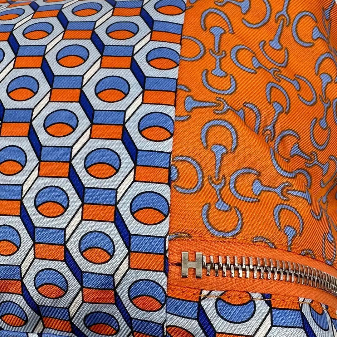Hermès Hermès Housse De Voyage MM Travel Silk Cushion Cover Orange / unworn Oranje