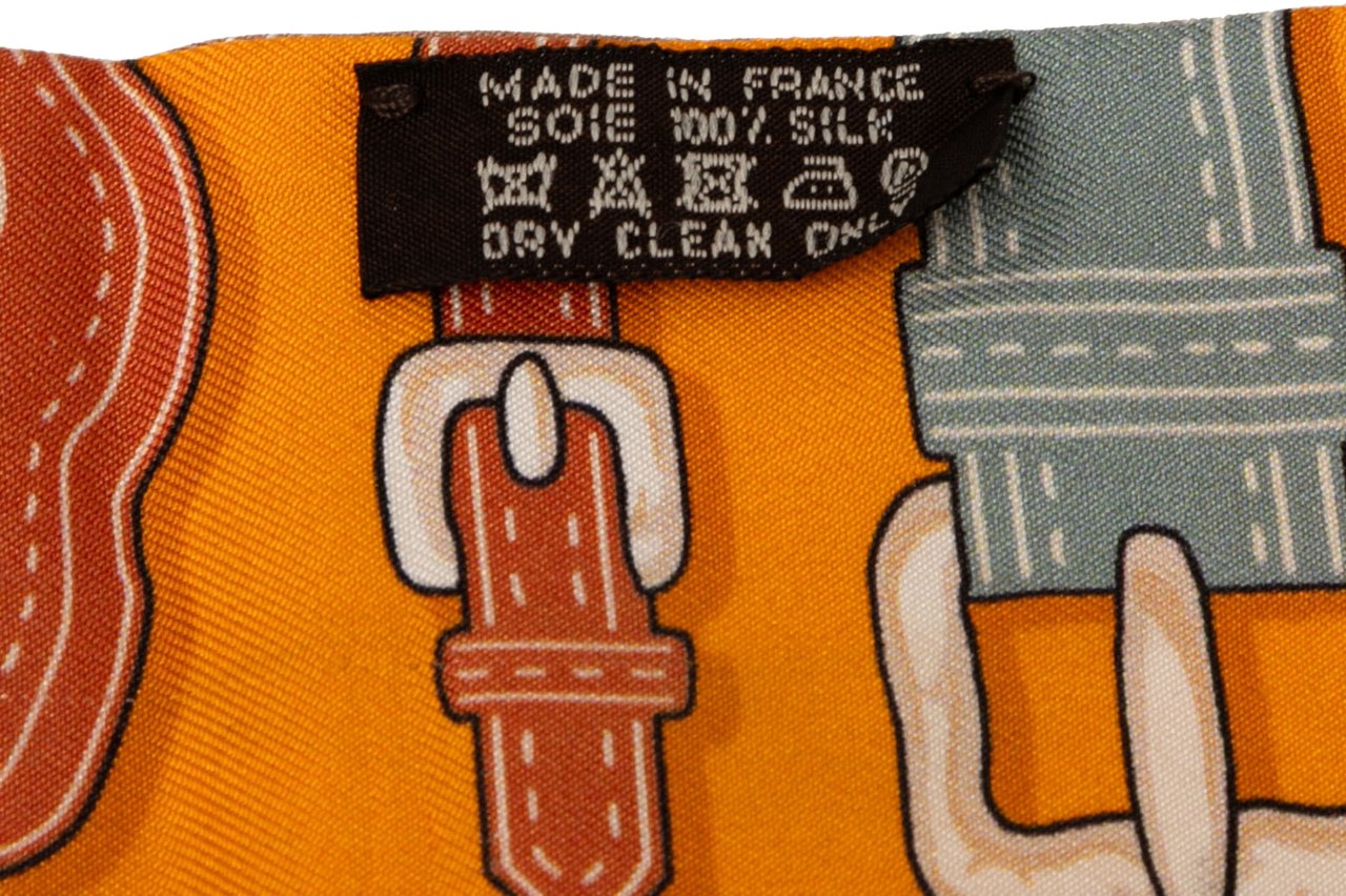 Hermès Harnais Des Presidents Twilly Silk Scarf Oranje