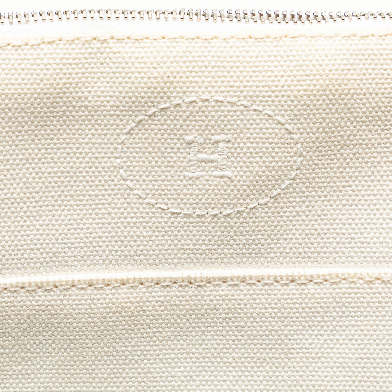 Hermès Toile Bolide Trousse de Voyage PM Wit