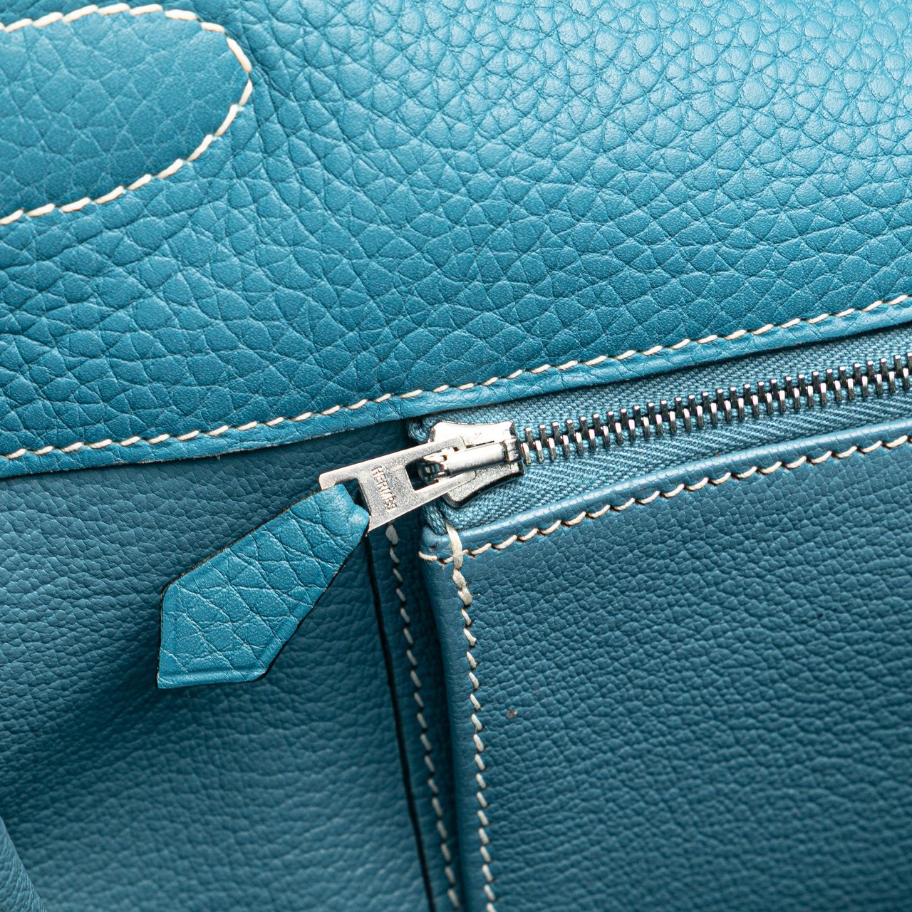 Hermès Clemence Kelly II Relax 50 Voyage Blauw