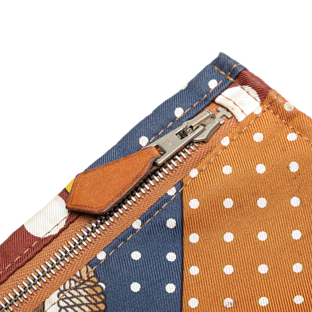 Hermès Clic Clac a Pois Silky City PM Bruin