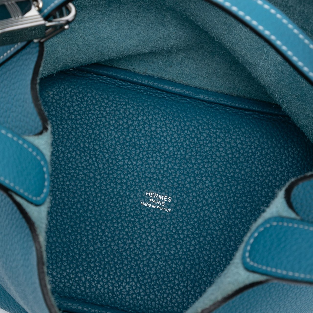 Hermès Clemence Picotin Lock 18 Blauw