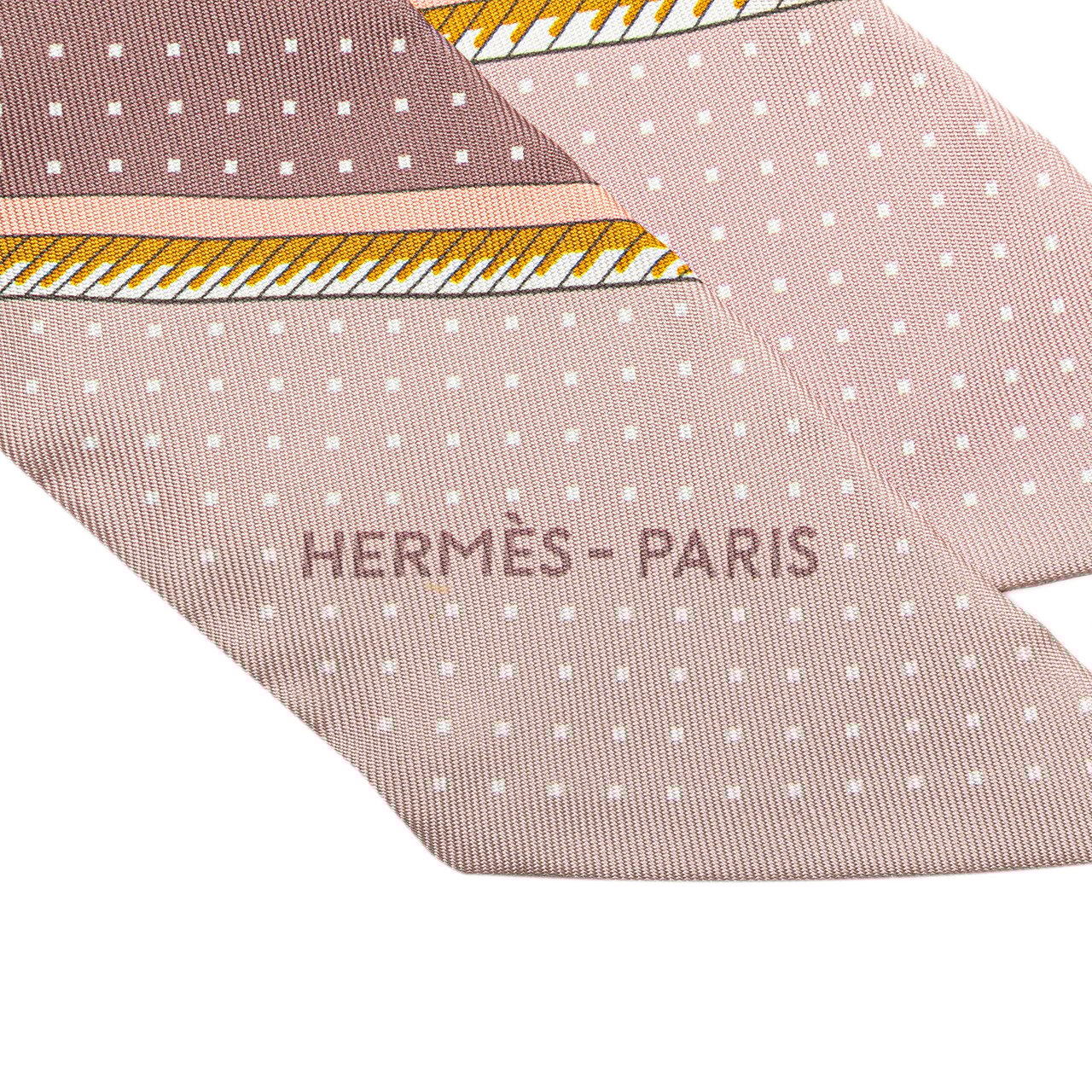 Hermès Les Voitures a Transformation Twilly Silk Scarf Roze