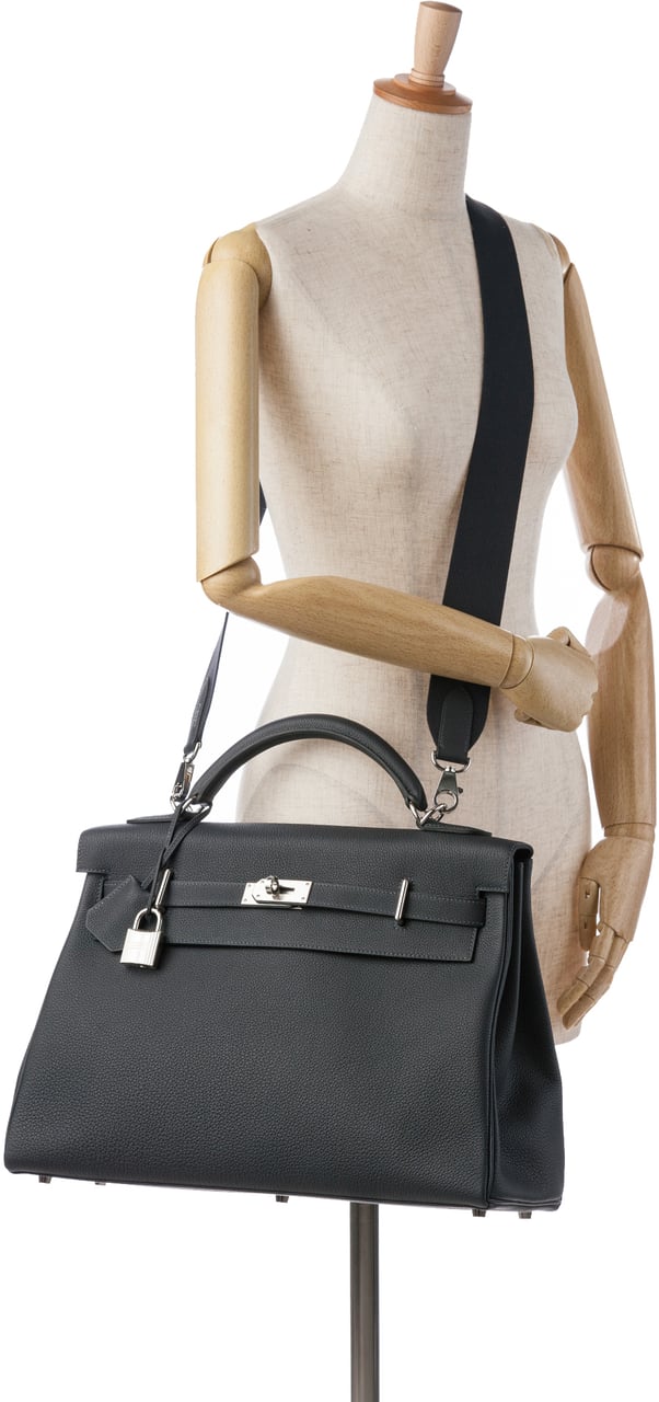 Hermès Togo Maxi Kelly 42 Zwart