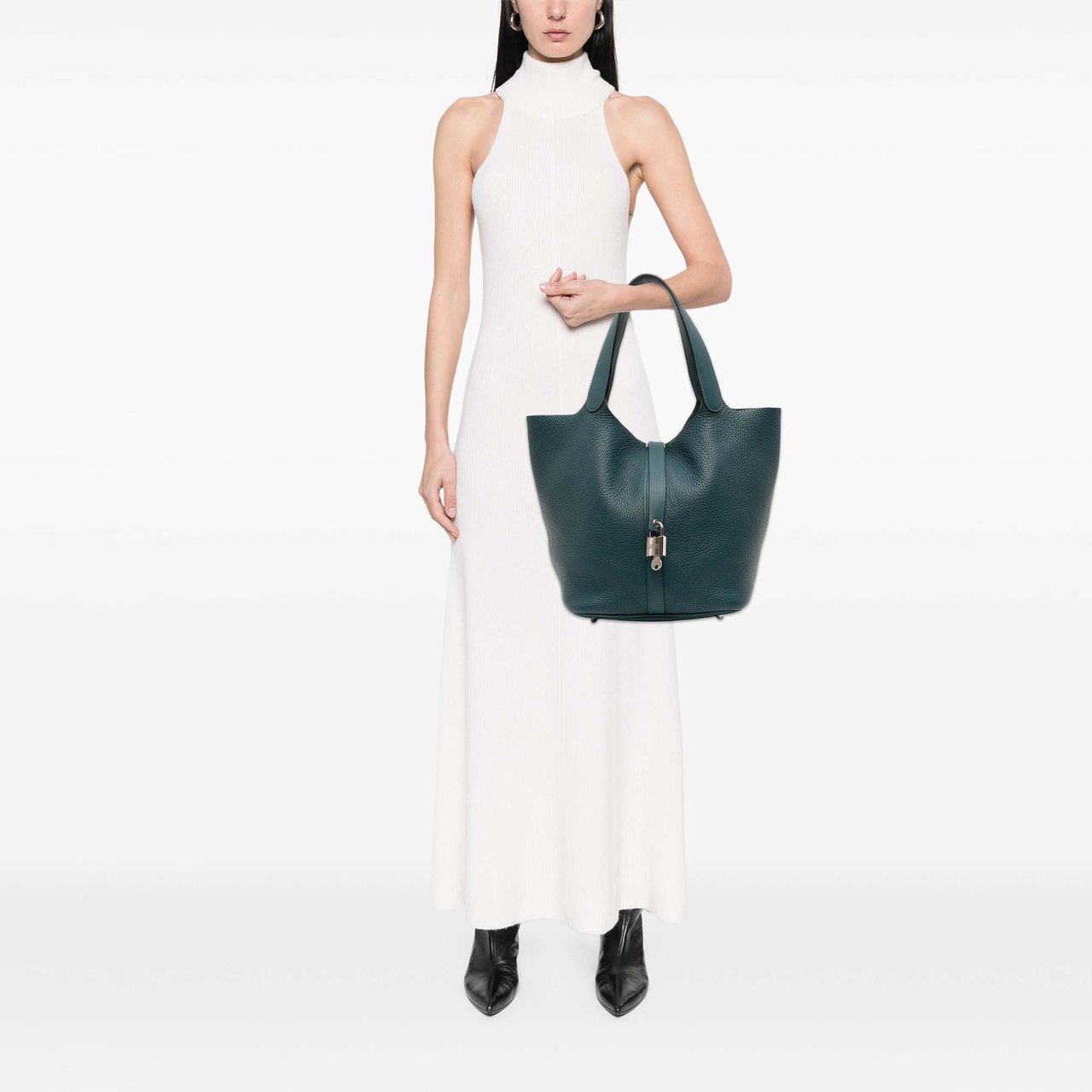 Hermès Clemence Picotin Lock 26 Blauw