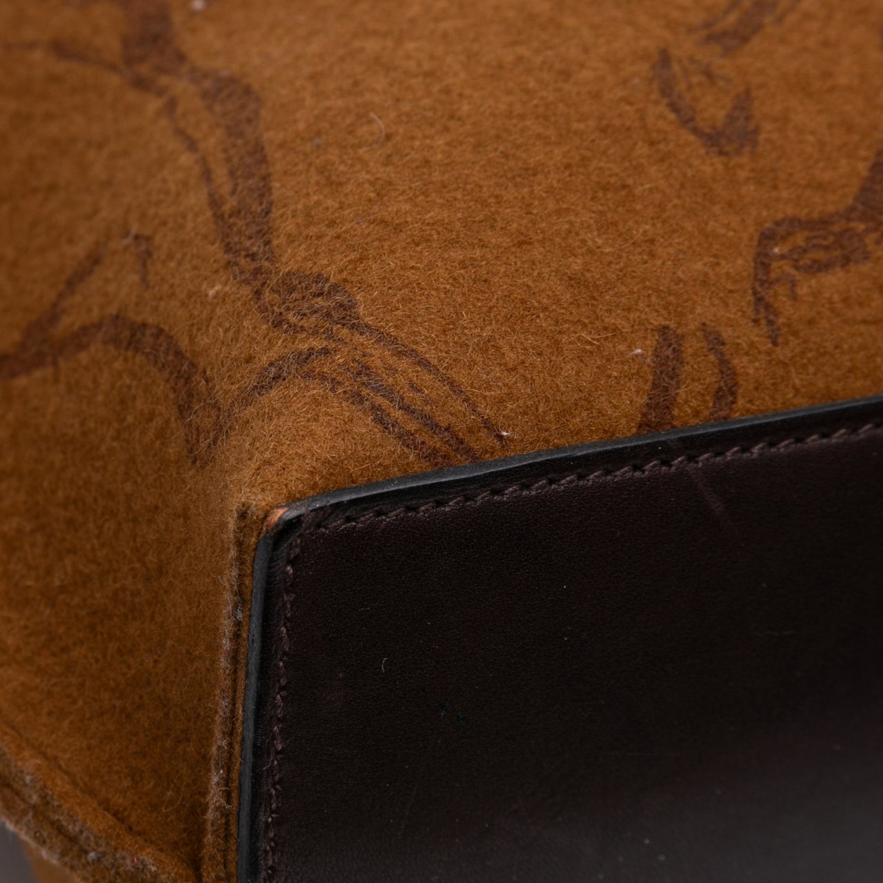 Hermès Printed Felt Carrimi Tote MM Bruin