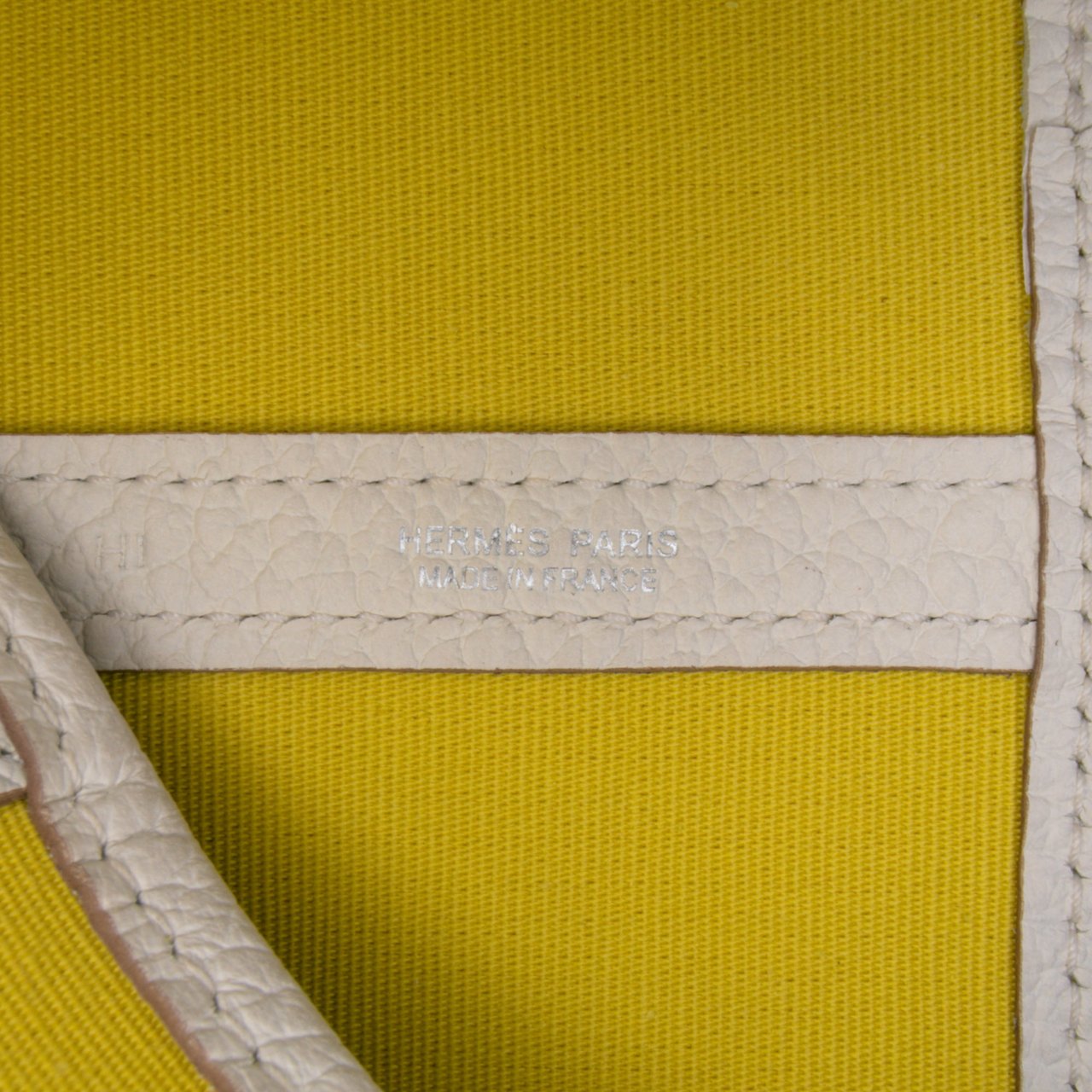 Hermès Toile and Negonda Garden File 28 Geel
