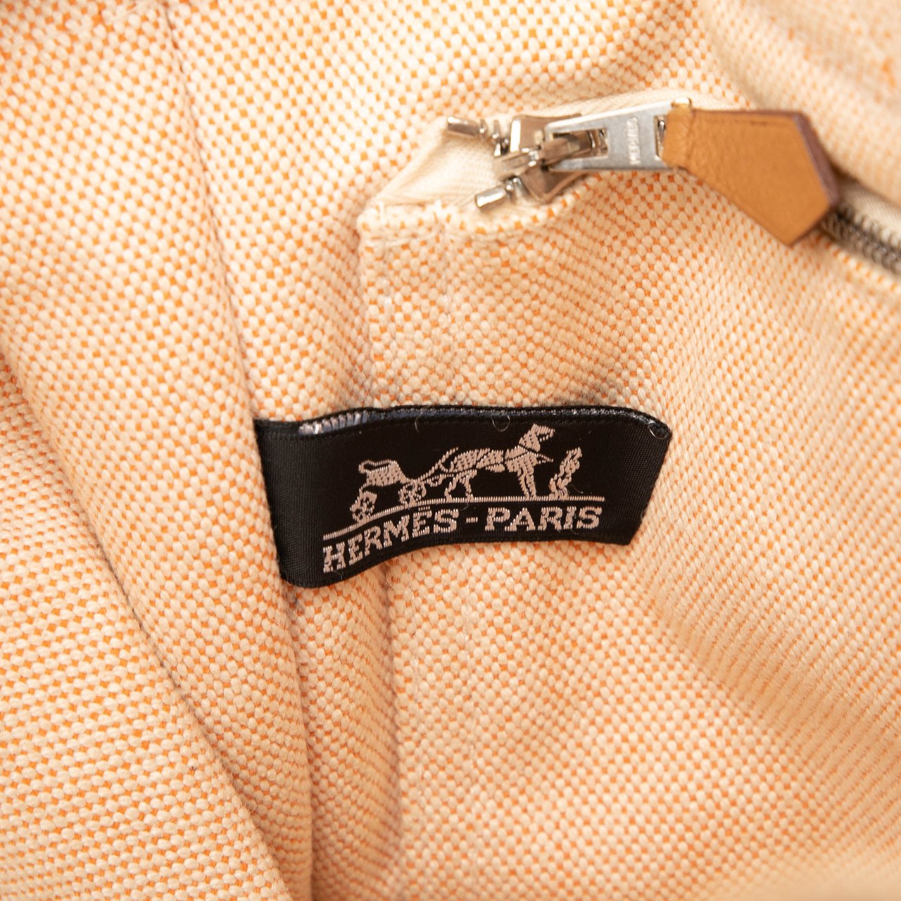 Hermès Canvas Fourre Tout PM Bruin