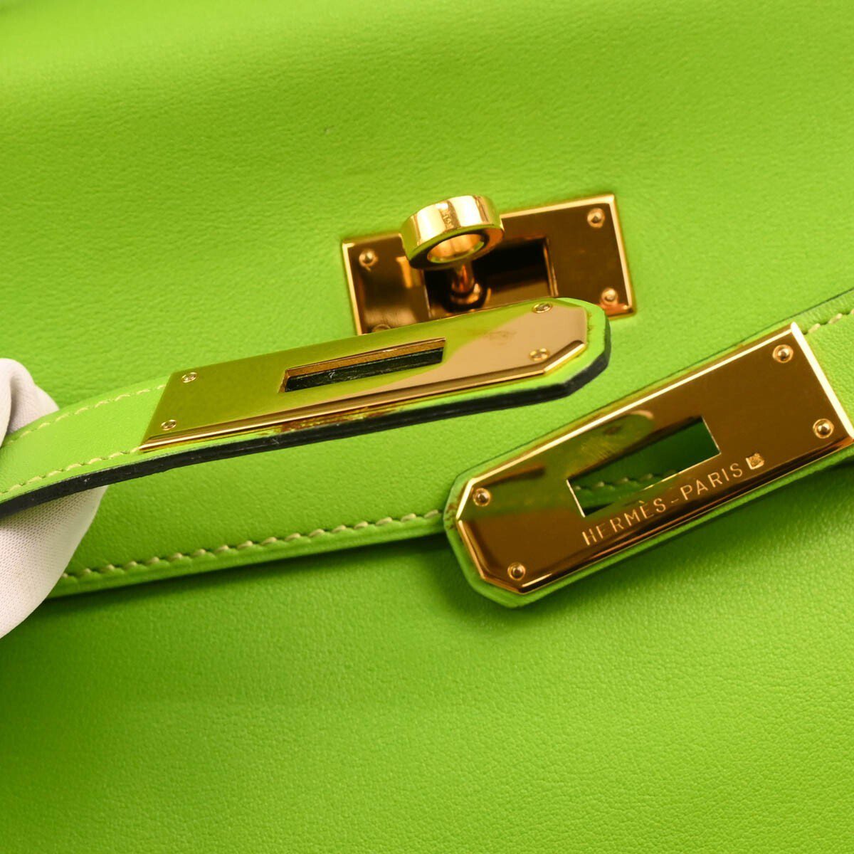 Hermès Hermes Kelly Handbag Green Gulliver with Gold Hardware 32 Groen