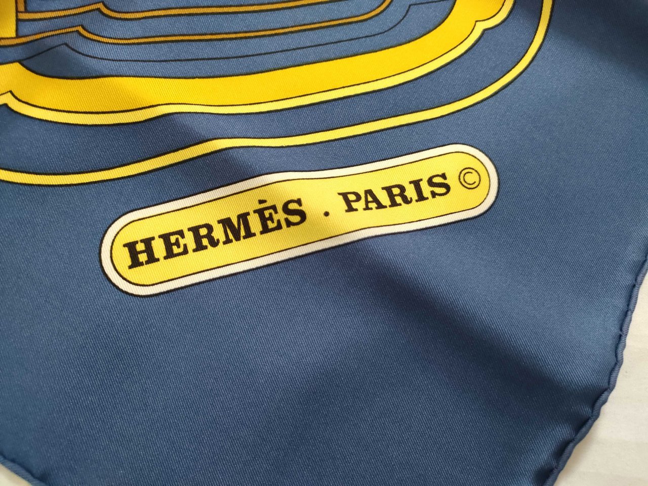 Hermès Hermes Carré 90 Silk multicolor Roze