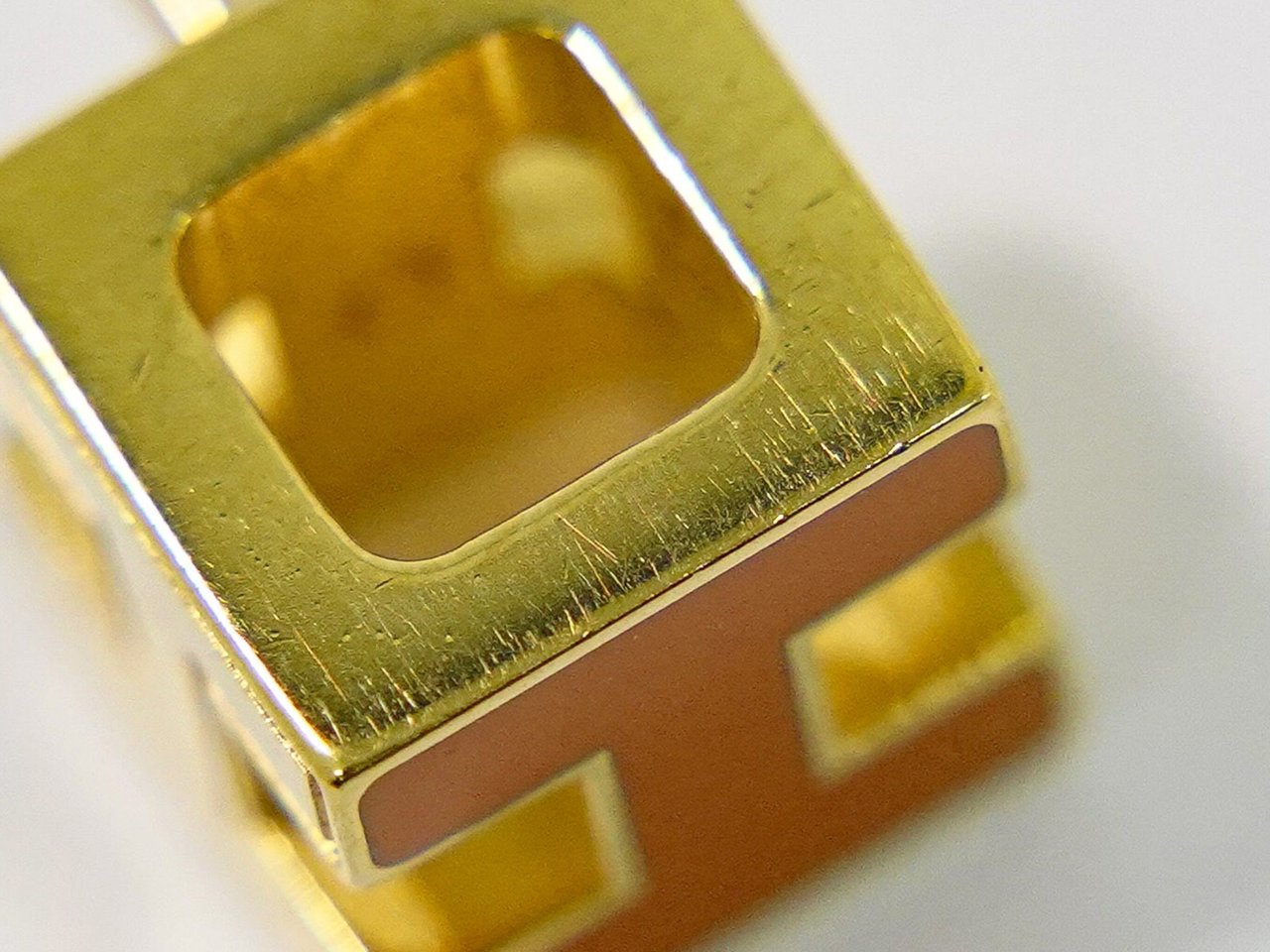 Hermès Hermes Cage d'H Stud Earrings Plated Metal with Enamel Goud