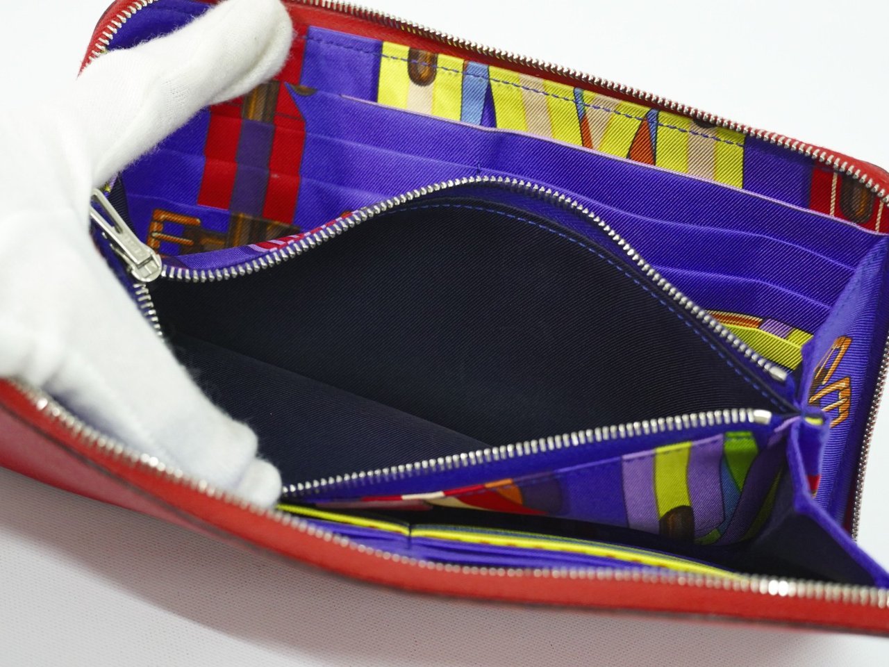 Hermès Hermes Azap Zip Around Wallet Silk'in Epsom Long Roze