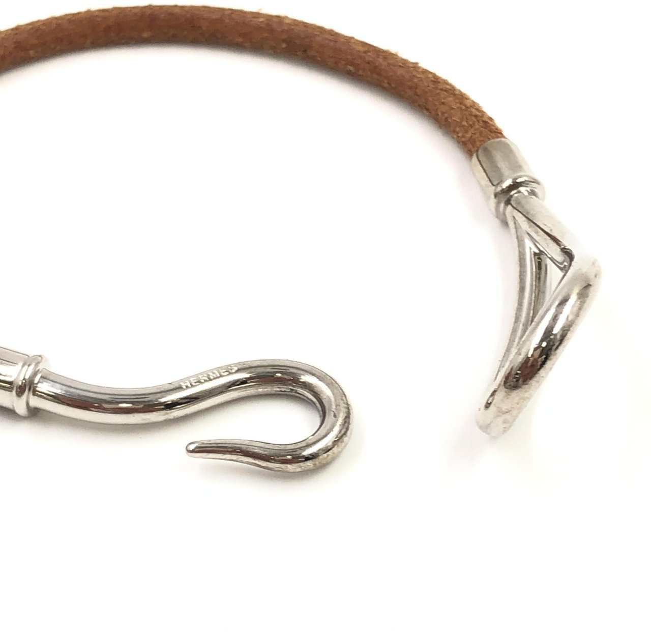 Hermès Hermes Jumbo Hook Braided Leather and Metal small Bruin