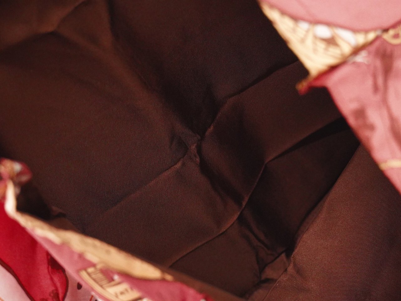 Hermès Hermes Silky Pop Tote Printed Silk Divers