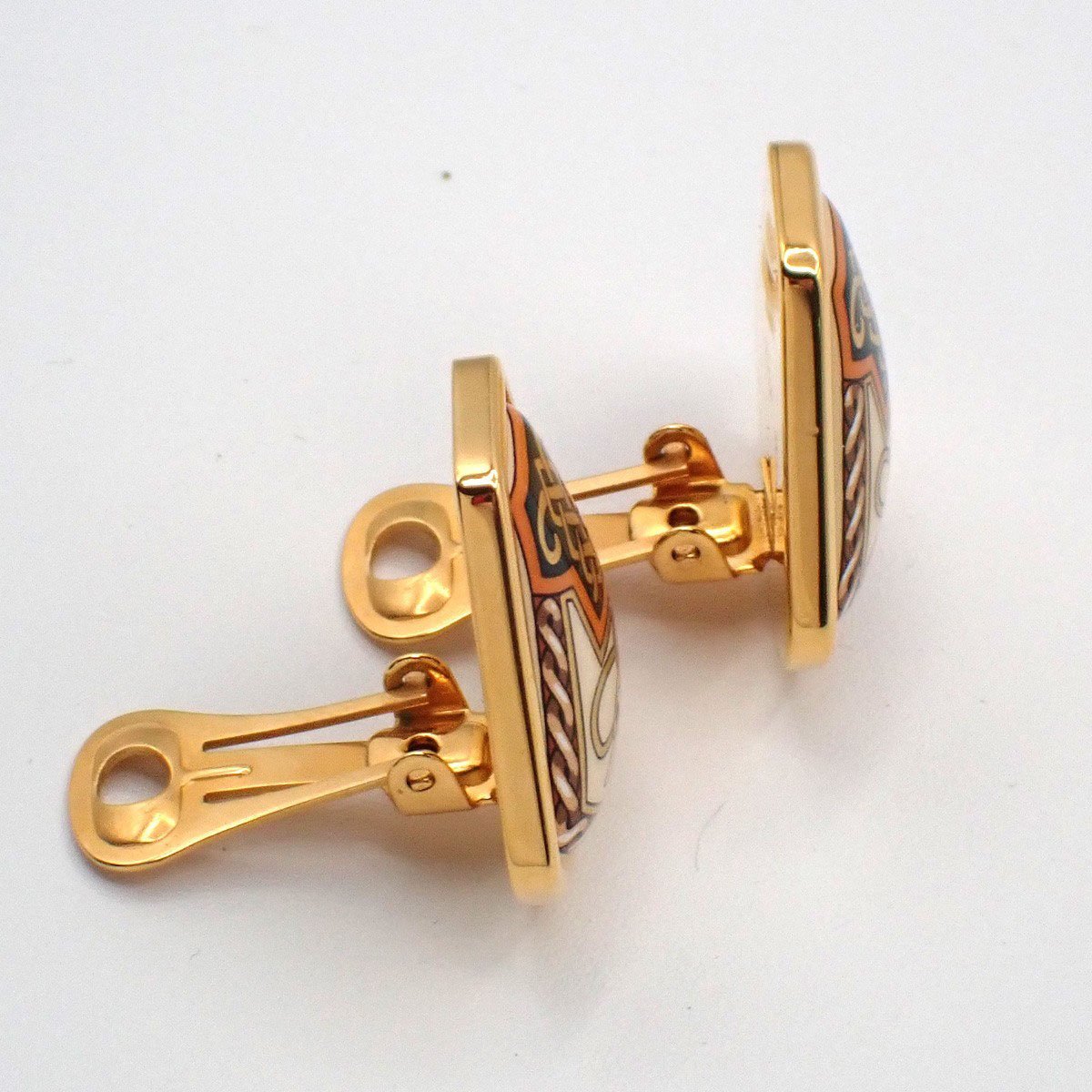 Hermès Hermes Vintage Clip-On Earrings Printed Enamel and Metal Goud