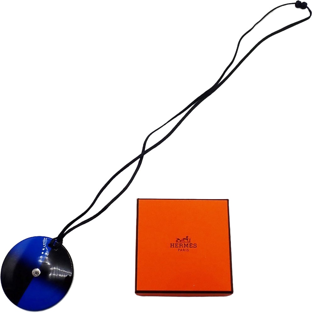 Hermès Hermes Necklace Buffalo Horn and Lacquer Blauw