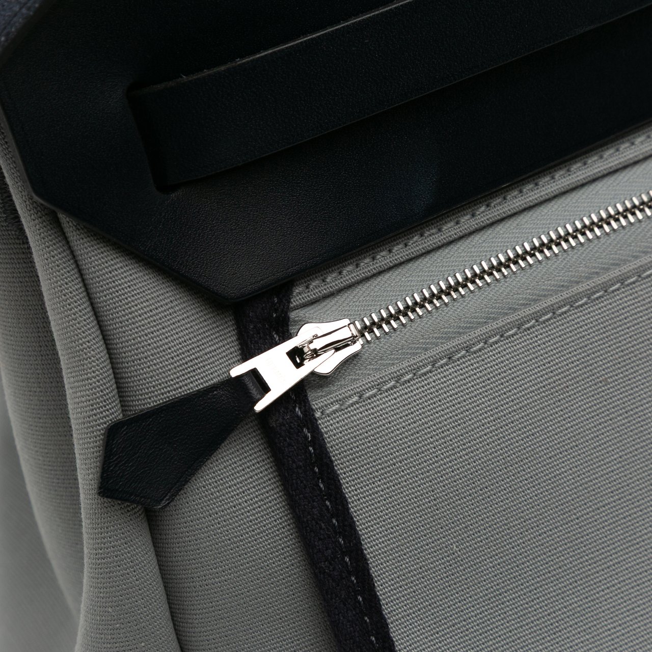 Hermès Toile Herbag Zip 31 Grijs