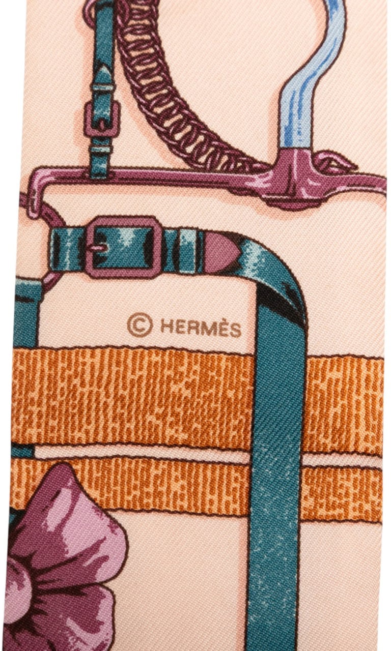 Hermès Grand Manege Silk Twilly Scarf Wit
