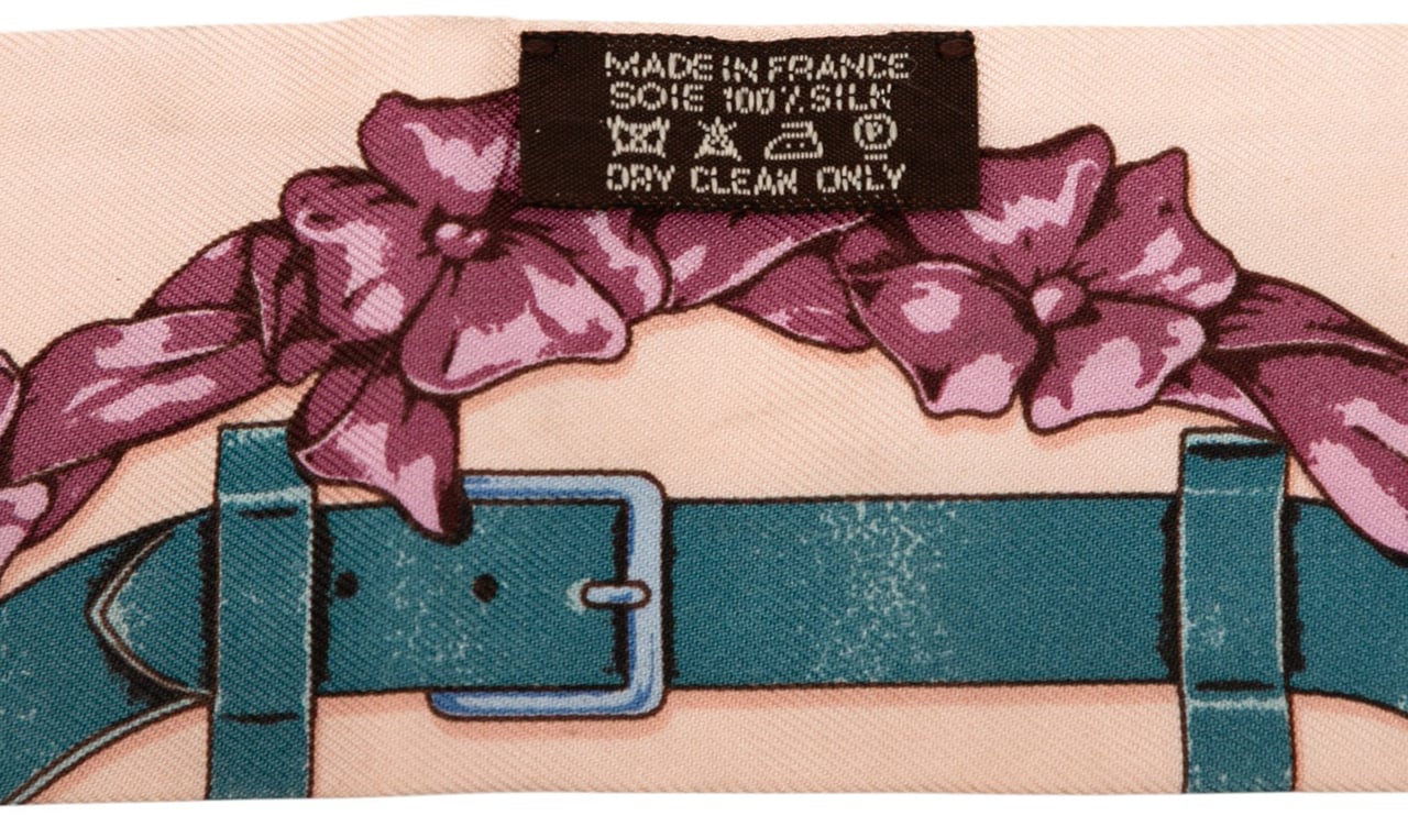 Hermès Grand Manege Silk Twilly Scarf Wit