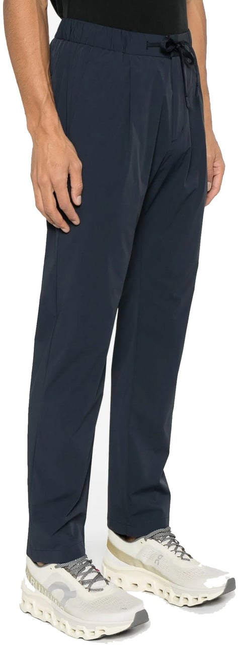 Herno tapered trousers Grijs