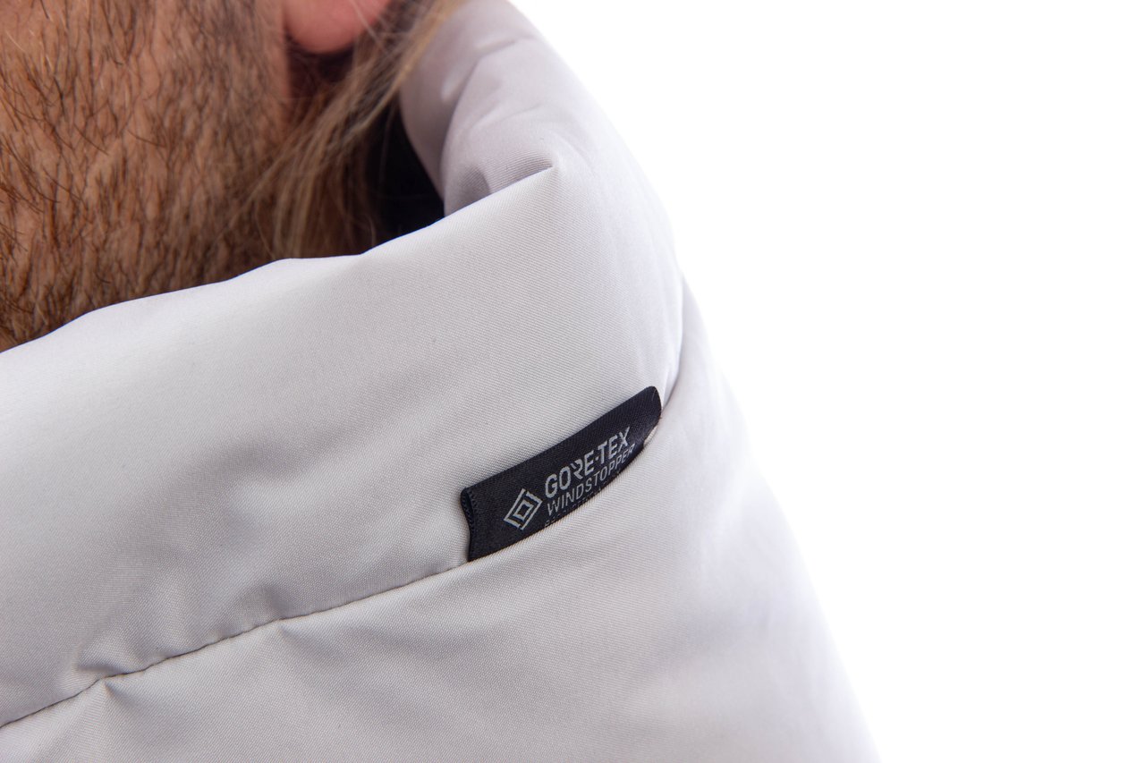 Herno Padded Down Neck Warmer Zwart