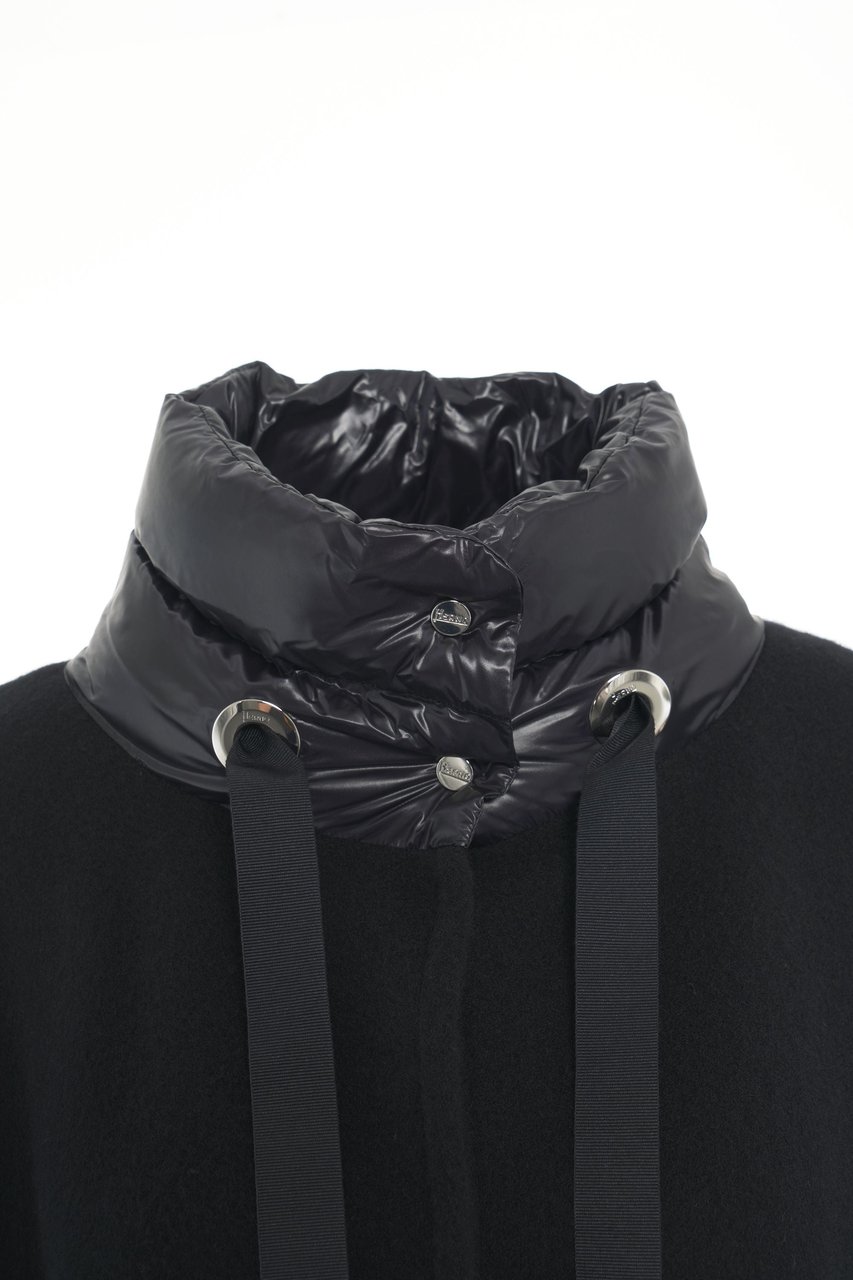 Herno Cape with nylon details Zwart