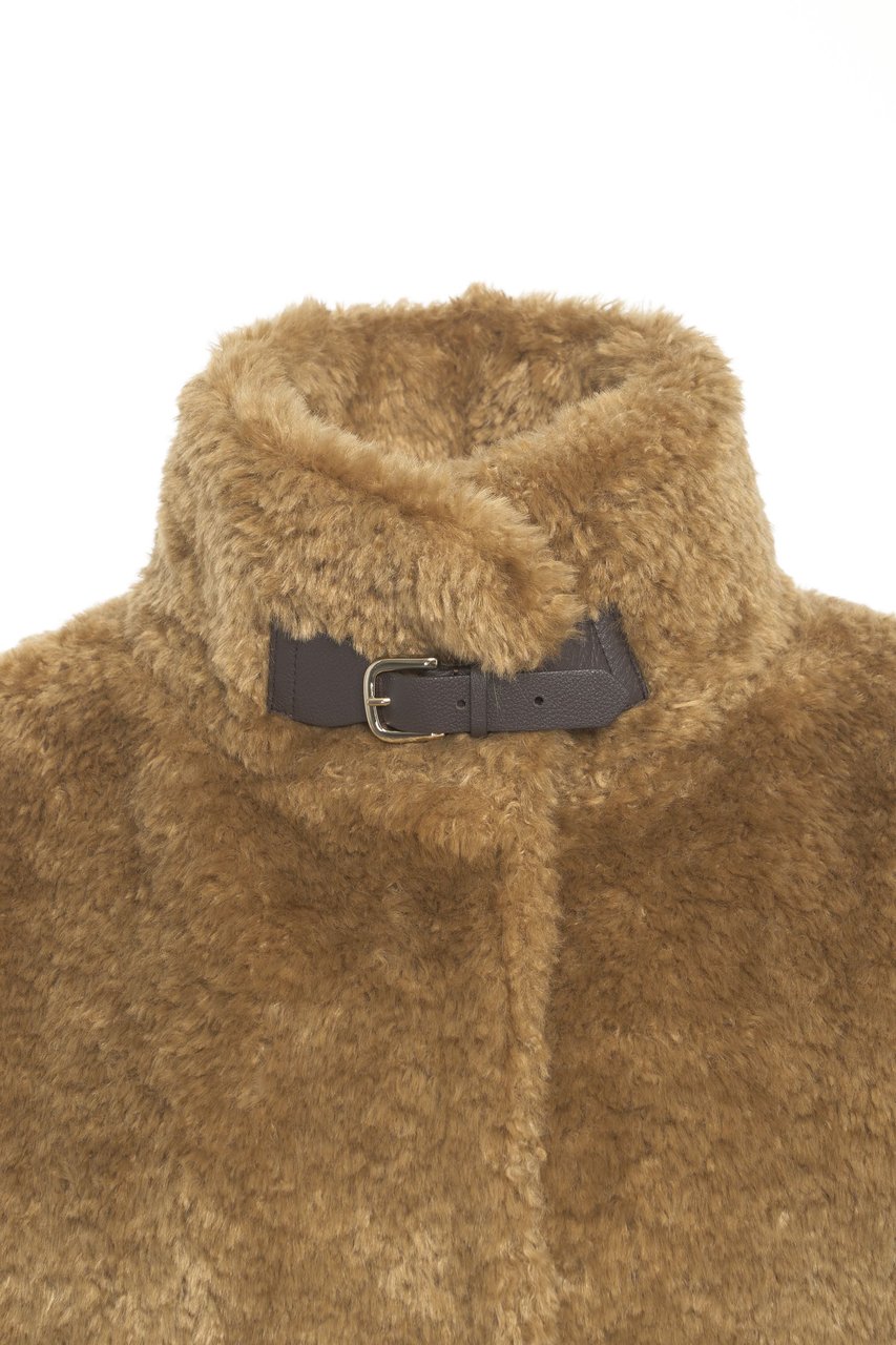 Herno Faux fur jacket Bruin