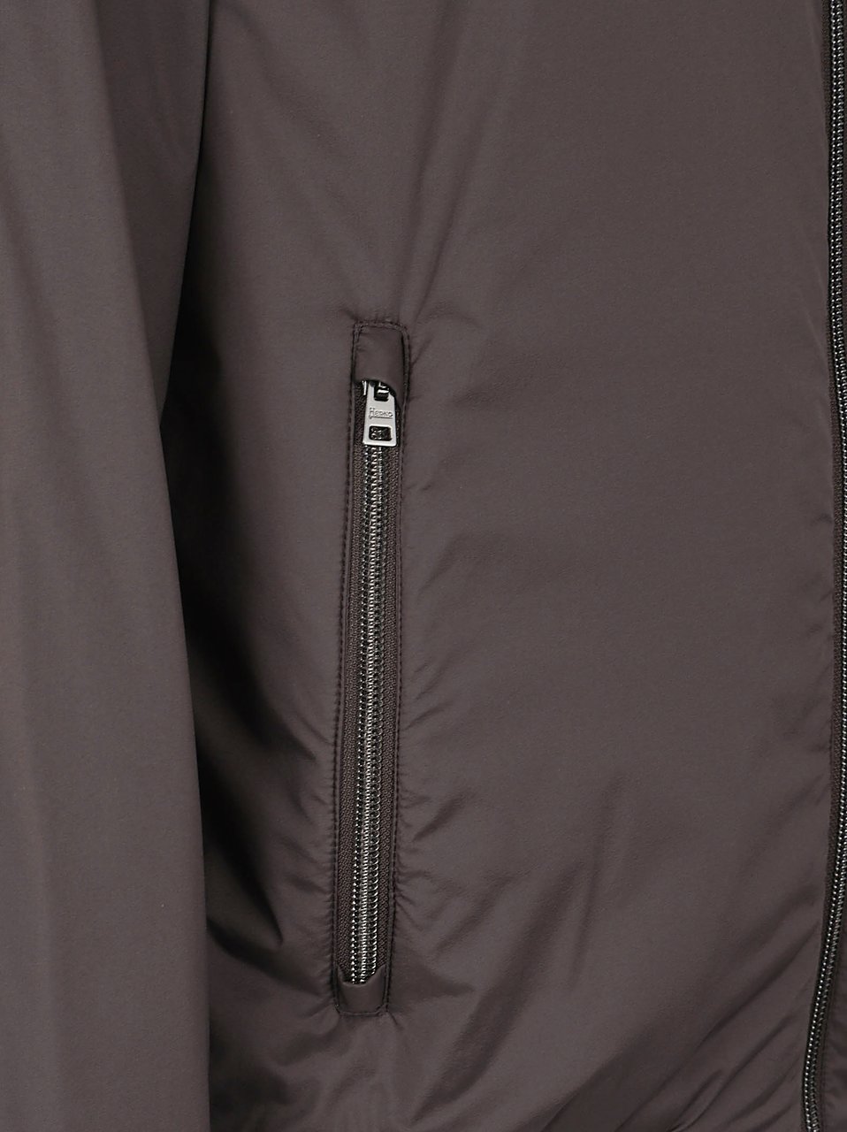Herno High-Collar Zip-Up Jacket With Ribbed Hem Grijs