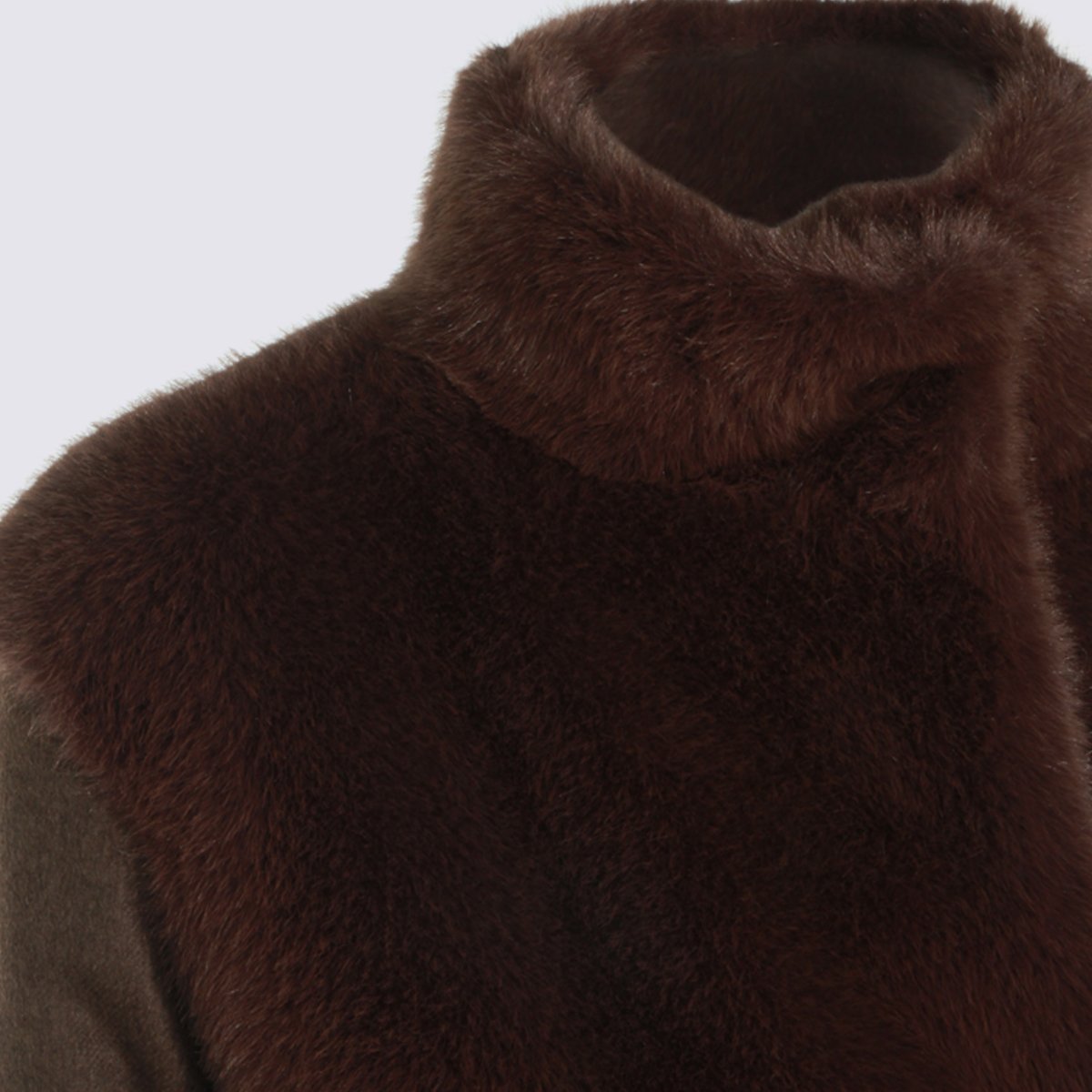 Herno Plush Brown Fur Panel Jacket with Cropped Silhouette Zwart