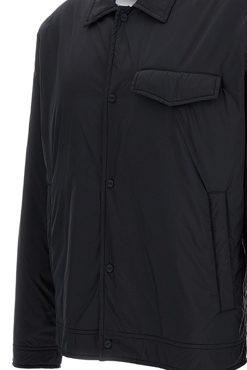 Herno Boxy-Cut Lightweight Overshirt Jacket with Structured Pockets Blauw