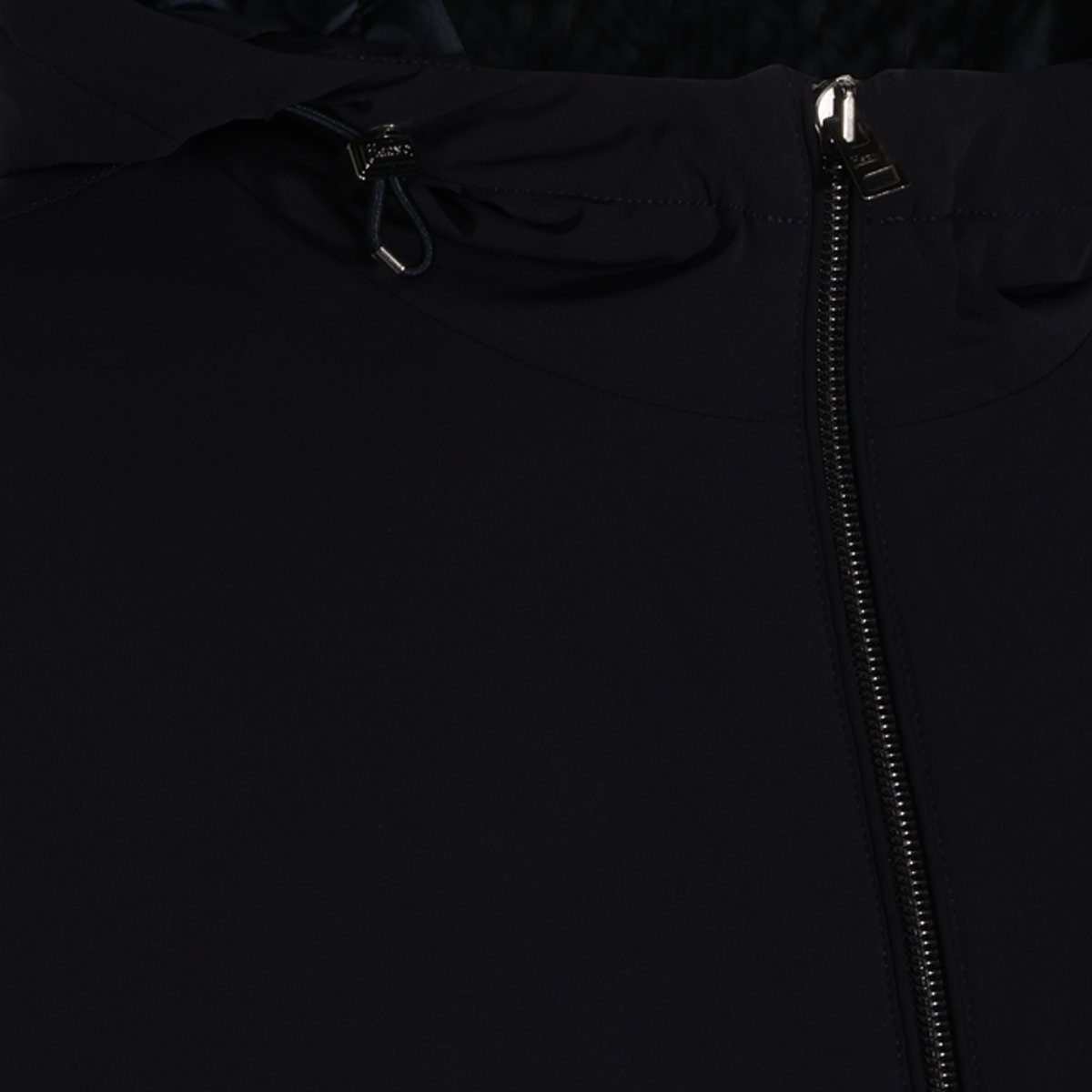 Herno Solid Black Jacket with Adjustable Drawstrings Zwart