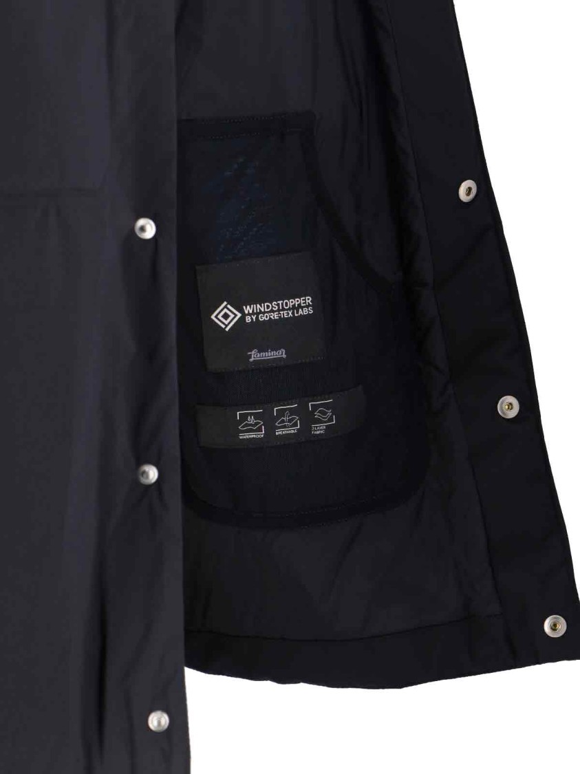 Herno Minimalist Black Jacket With Tailored Fit And Zipper Closure Zwart