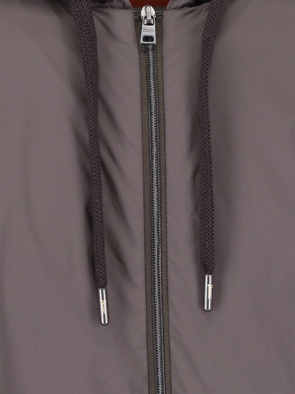 Herno Technical Fabric Hooded Jacket With Adjustable Drawstrings Bruin