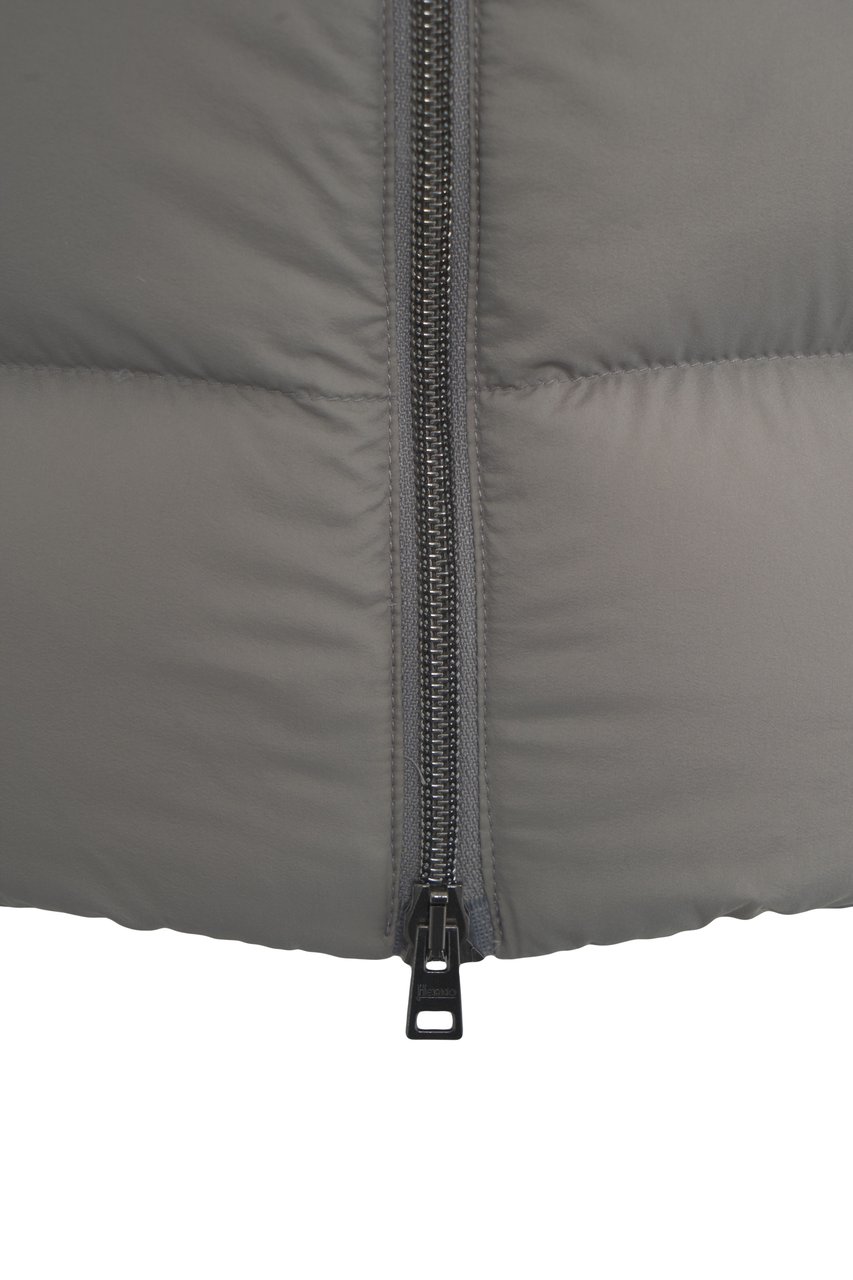 Herno Quilted down jacket Grijs