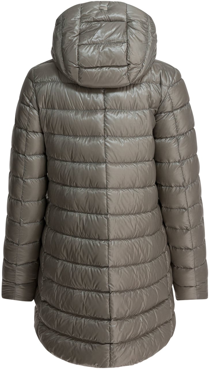 Herno Long "Resort" Down Jacket in Ultralight Nylon Grijs