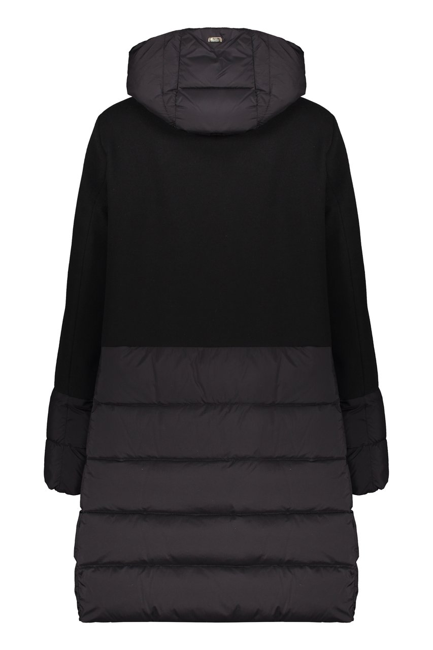 Herno Elegant padded coat with zip and warm hood Zwart