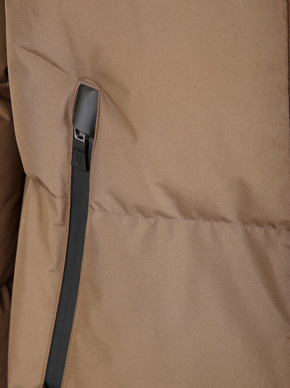 Herno HERNO PI002047D.12840 Bruin