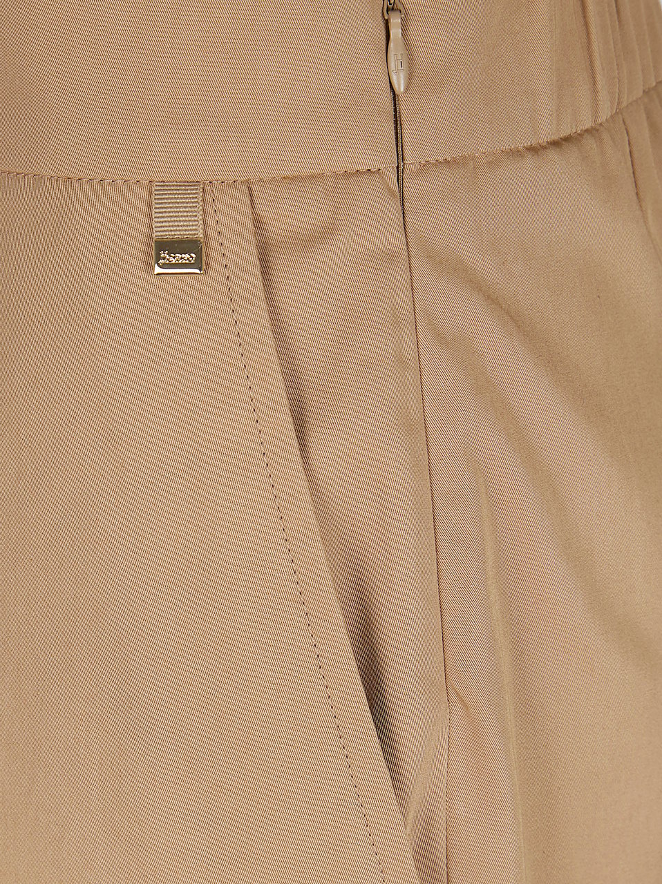 Herno Relaxed Fit Brown Trousers with Concealed Zip Bruin