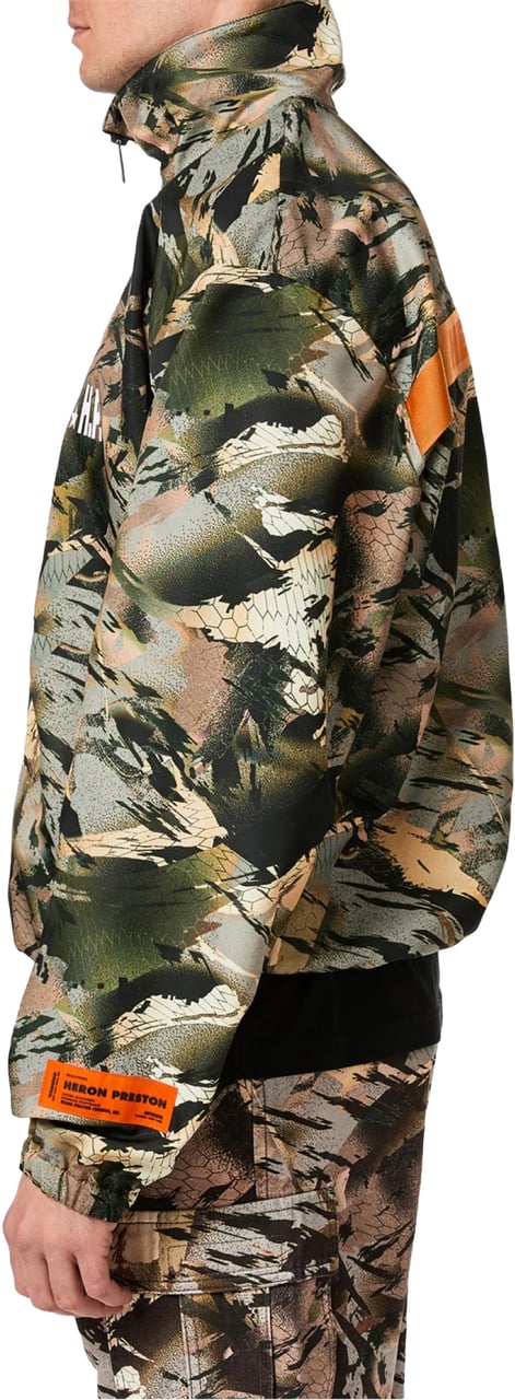 Heron Preston Nylon Camo Logo Tape Windbreaker Jacket Groen