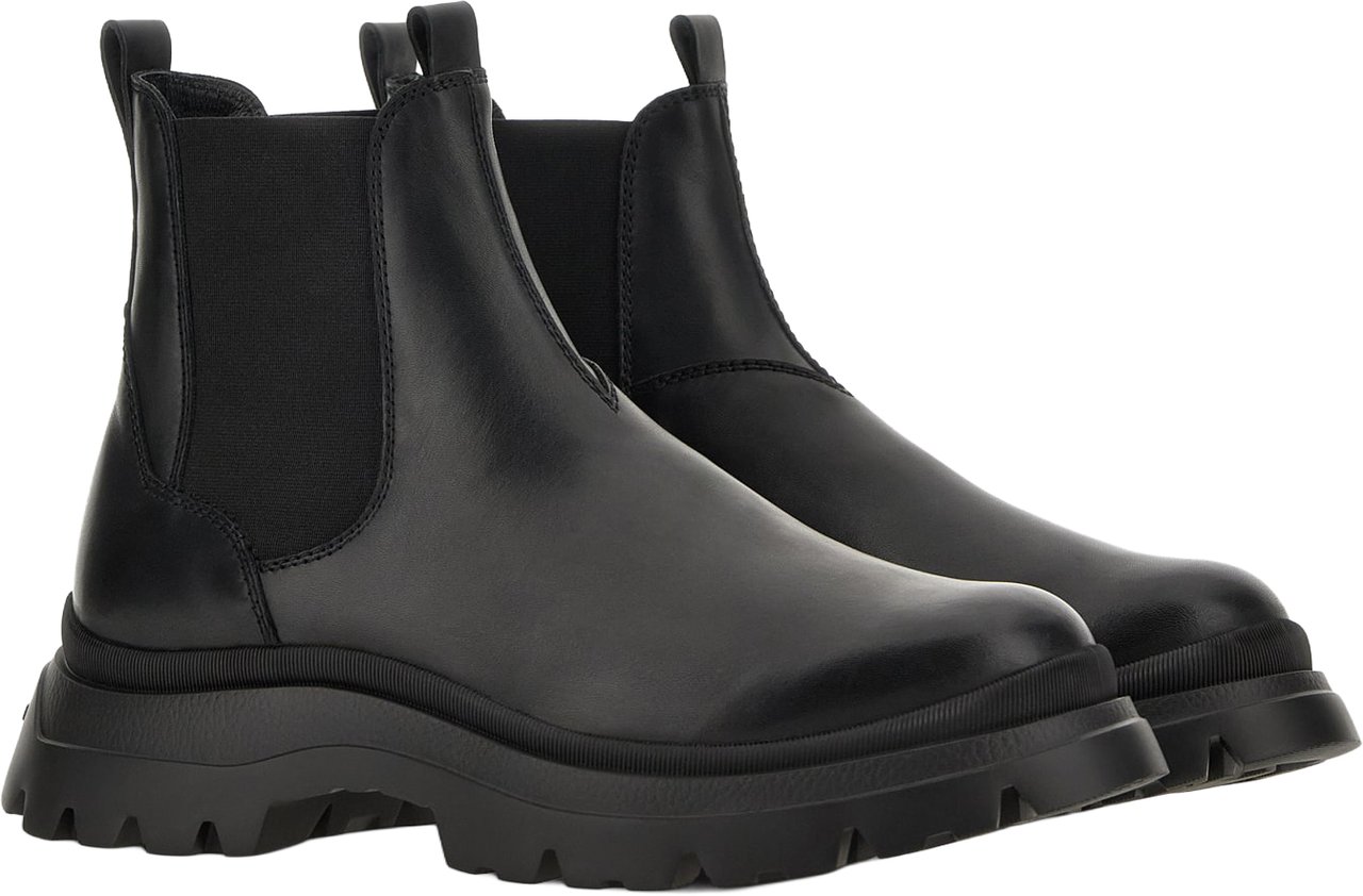 HOGAN H692 Chelsea Boots With Elastic Side Panels Zwart