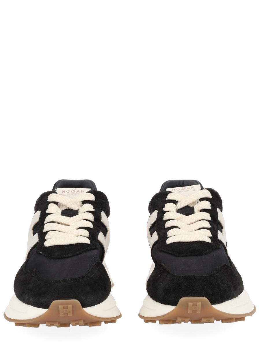 HOGAN Black H641 Contrasting White Accents Sneakers Zwart