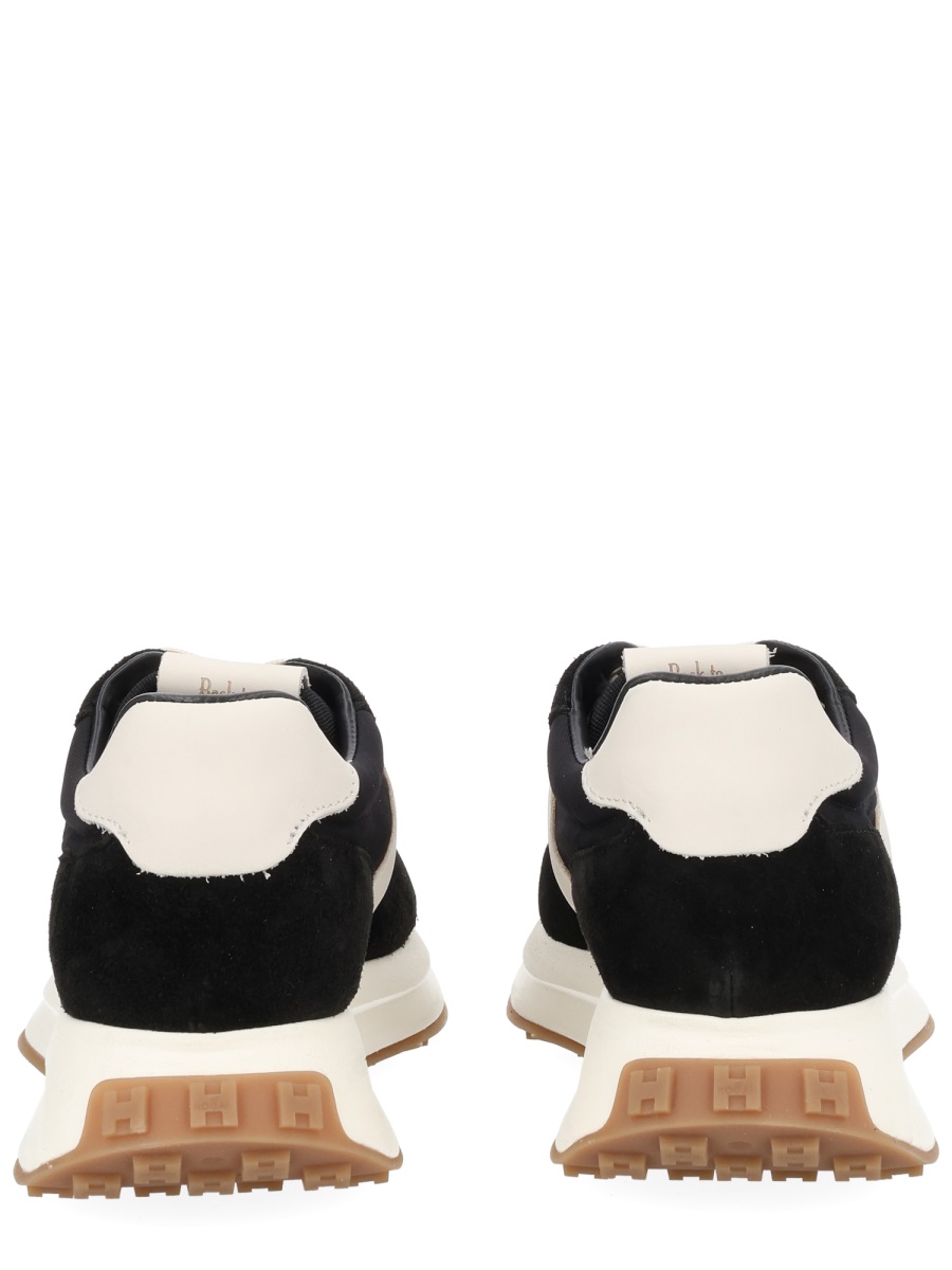 HOGAN Black H641 Contrasting White Accents Sneakers Zwart
