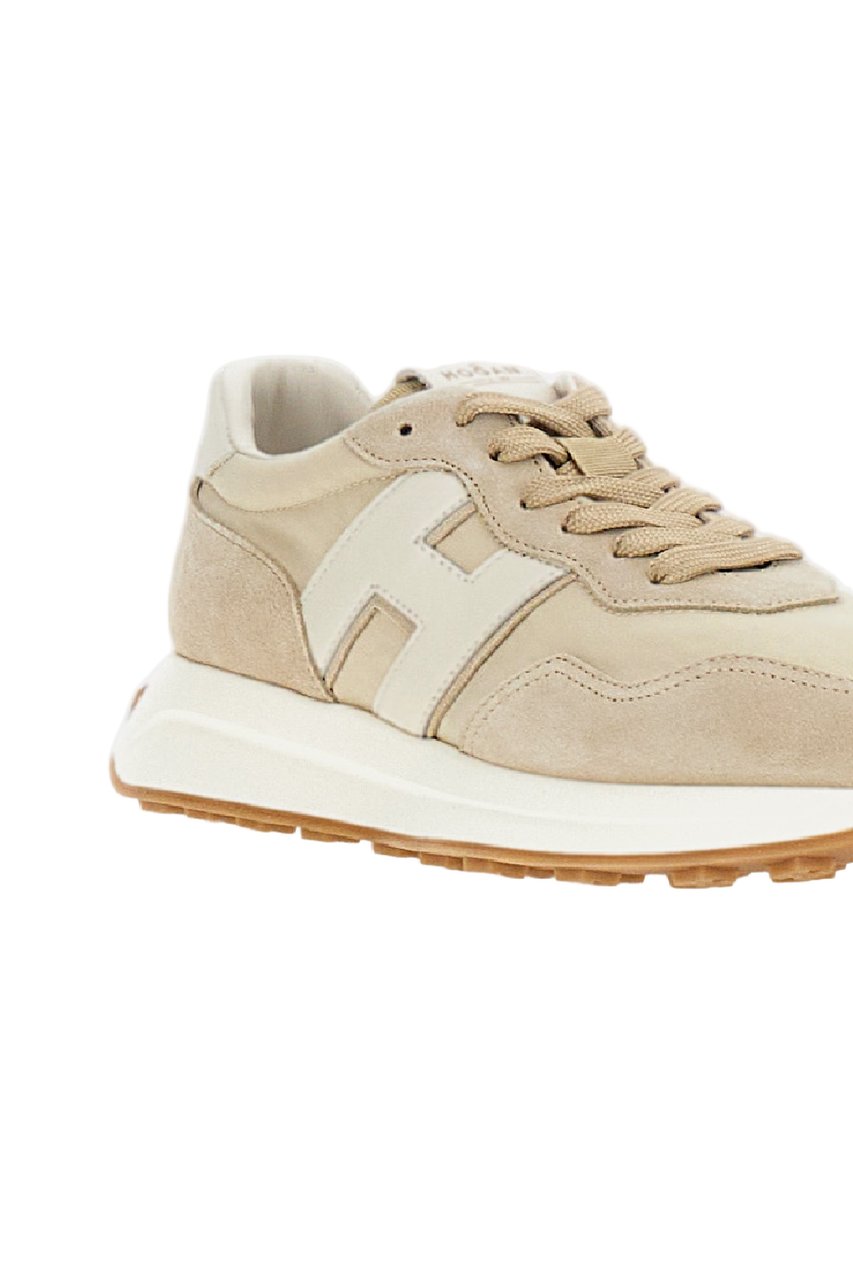 HOGAN Beige H641 Suede Panel Sneakers Neutraal