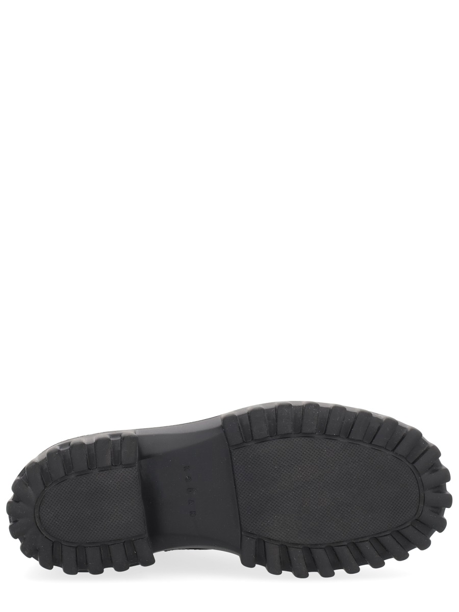 HOGAN Chunky Black Lace-up Boots with Ridged Sole Zwart